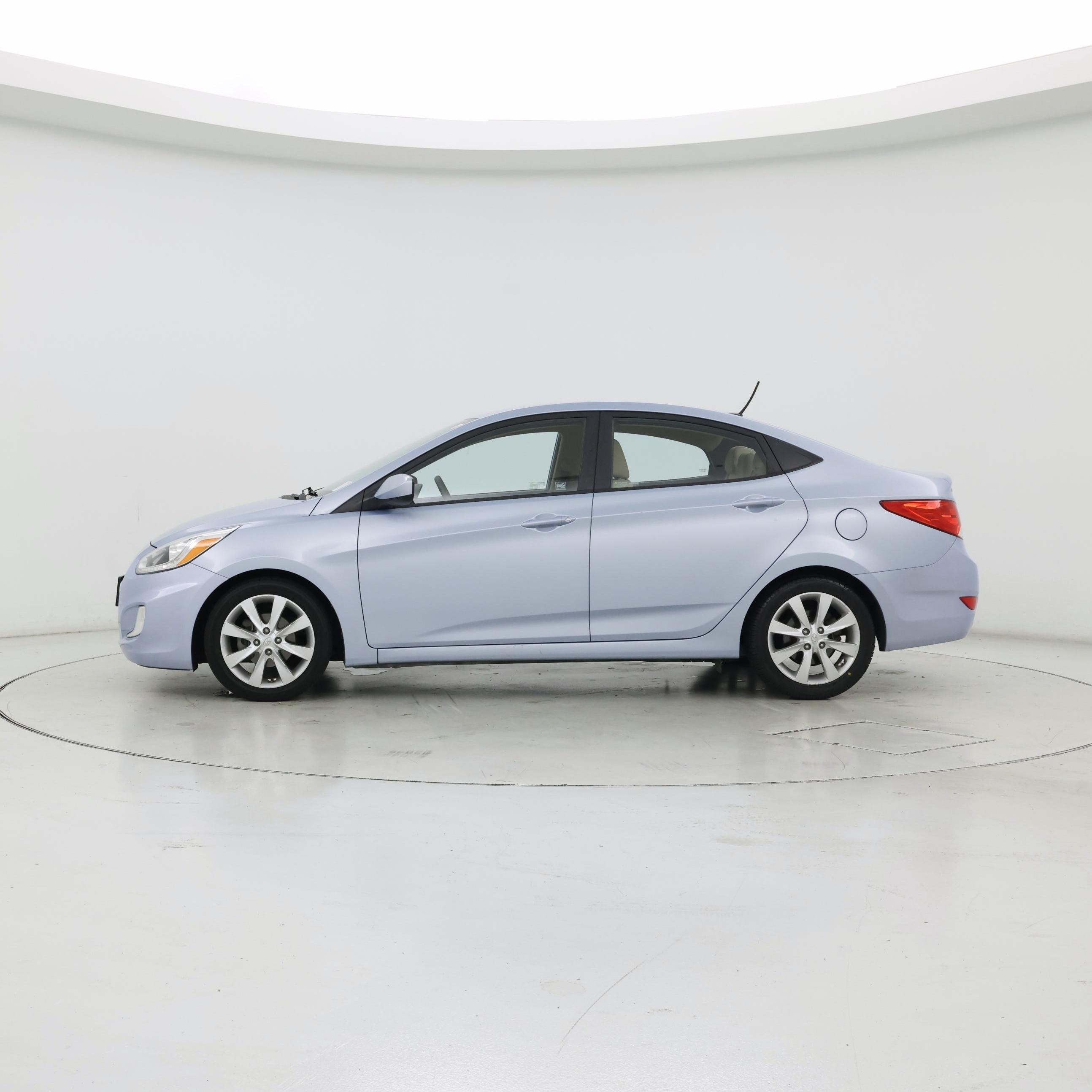 Thumbnail: 2014 Hyundai Accent - 3