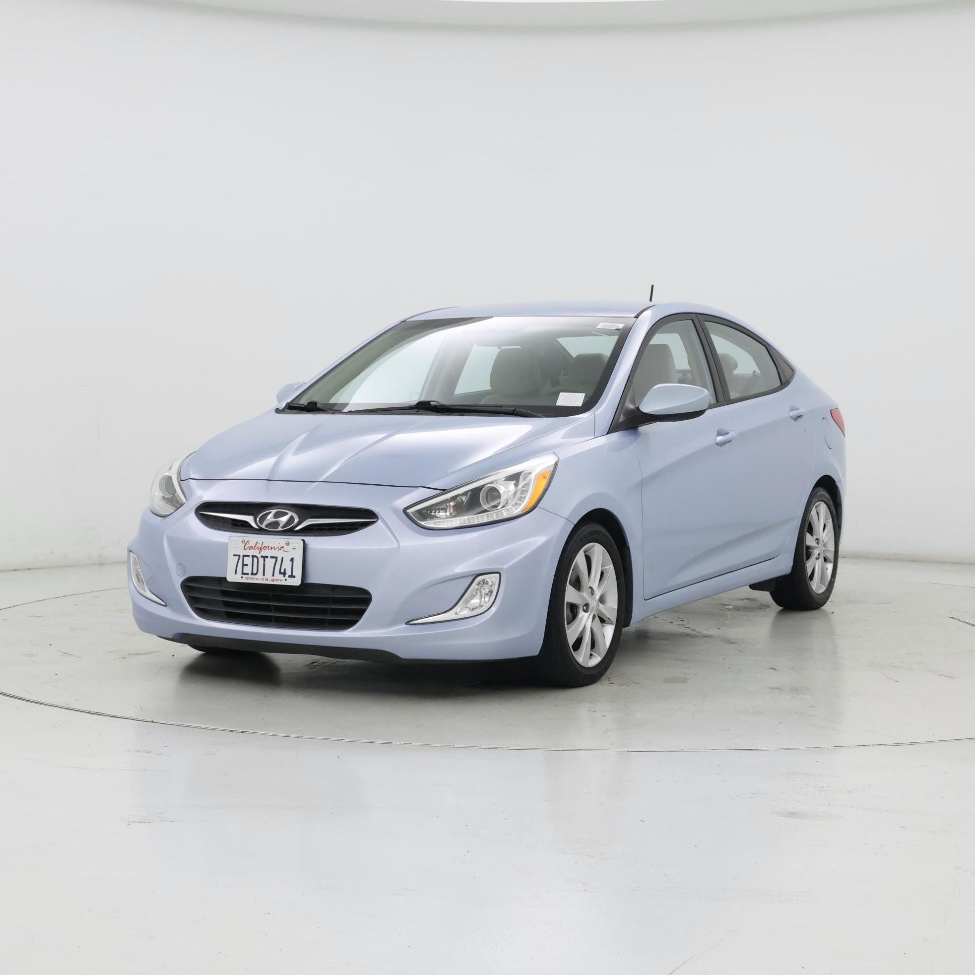 Thumbnail: 2014 Hyundai Accent - 4
