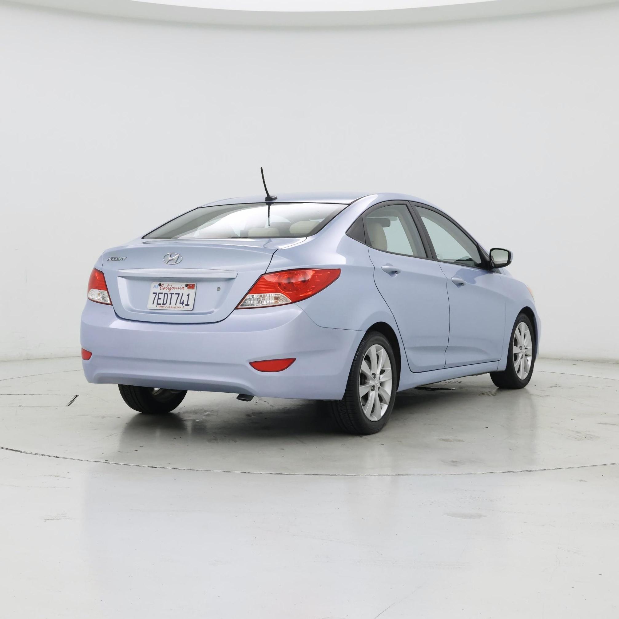 Thumbnail: 2014 Hyundai Accent - 8