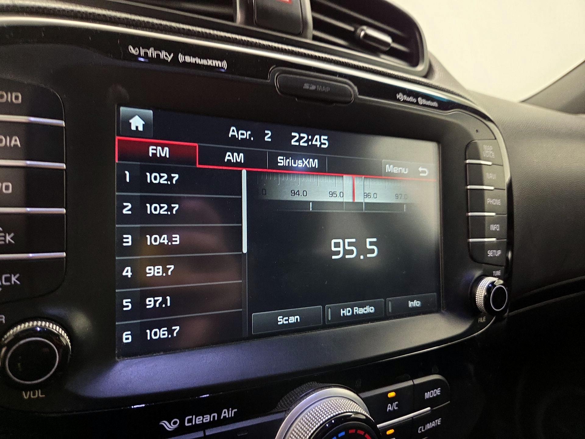 Thumbnail: 2015 Kia Soul - 15