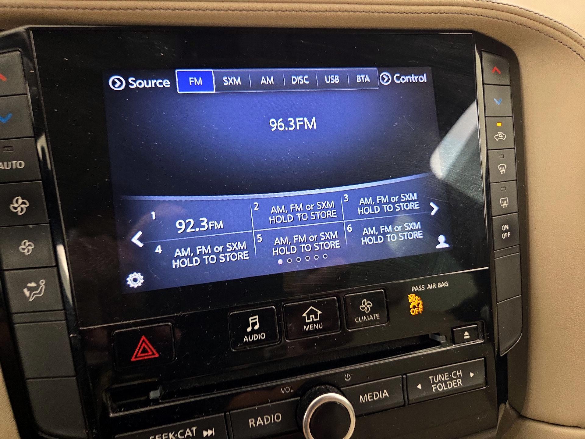Thumbnail: 2019 INFINITI QX50 - 15