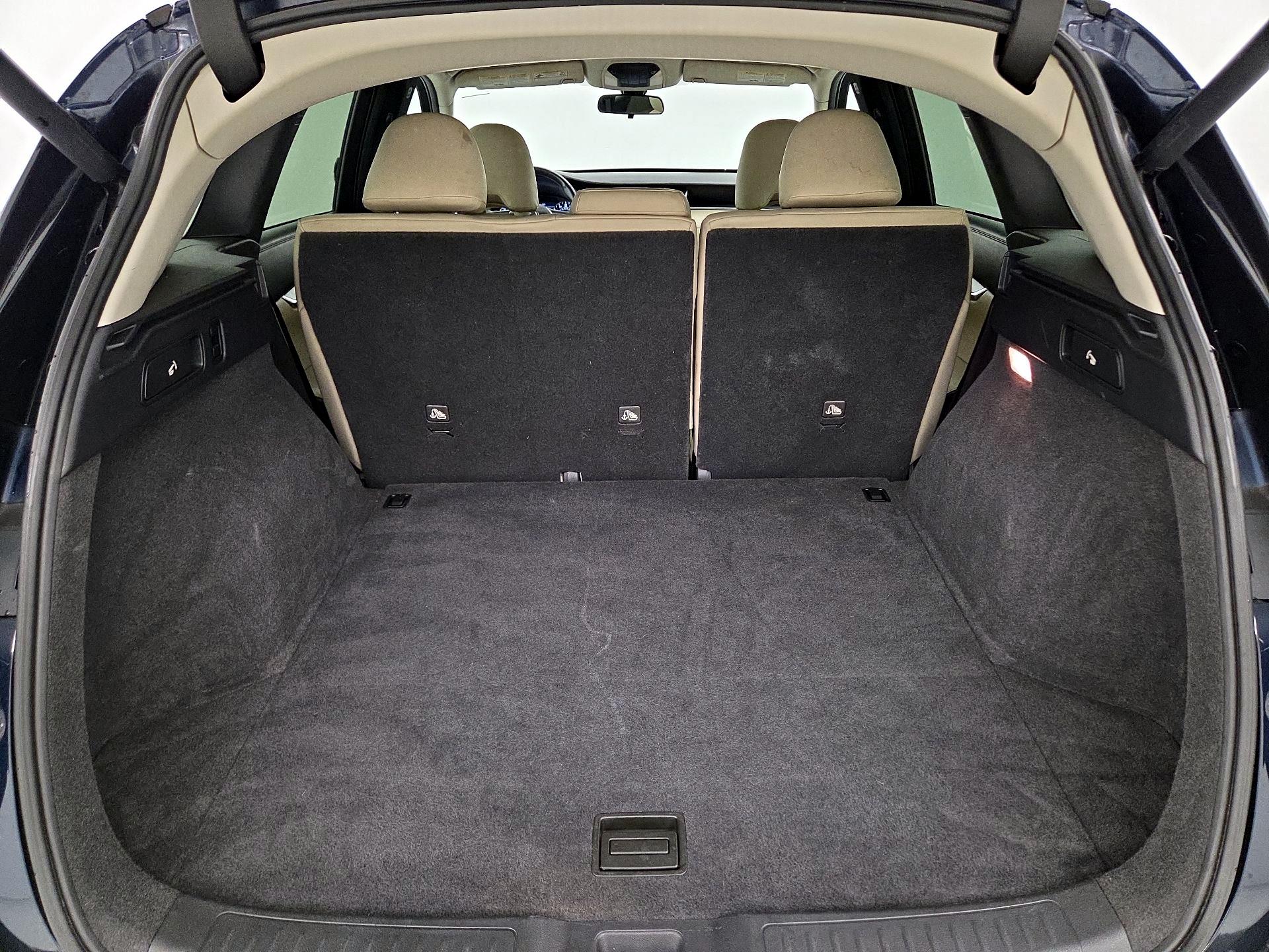 Thumbnail: 2019 INFINITI QX50 - 20