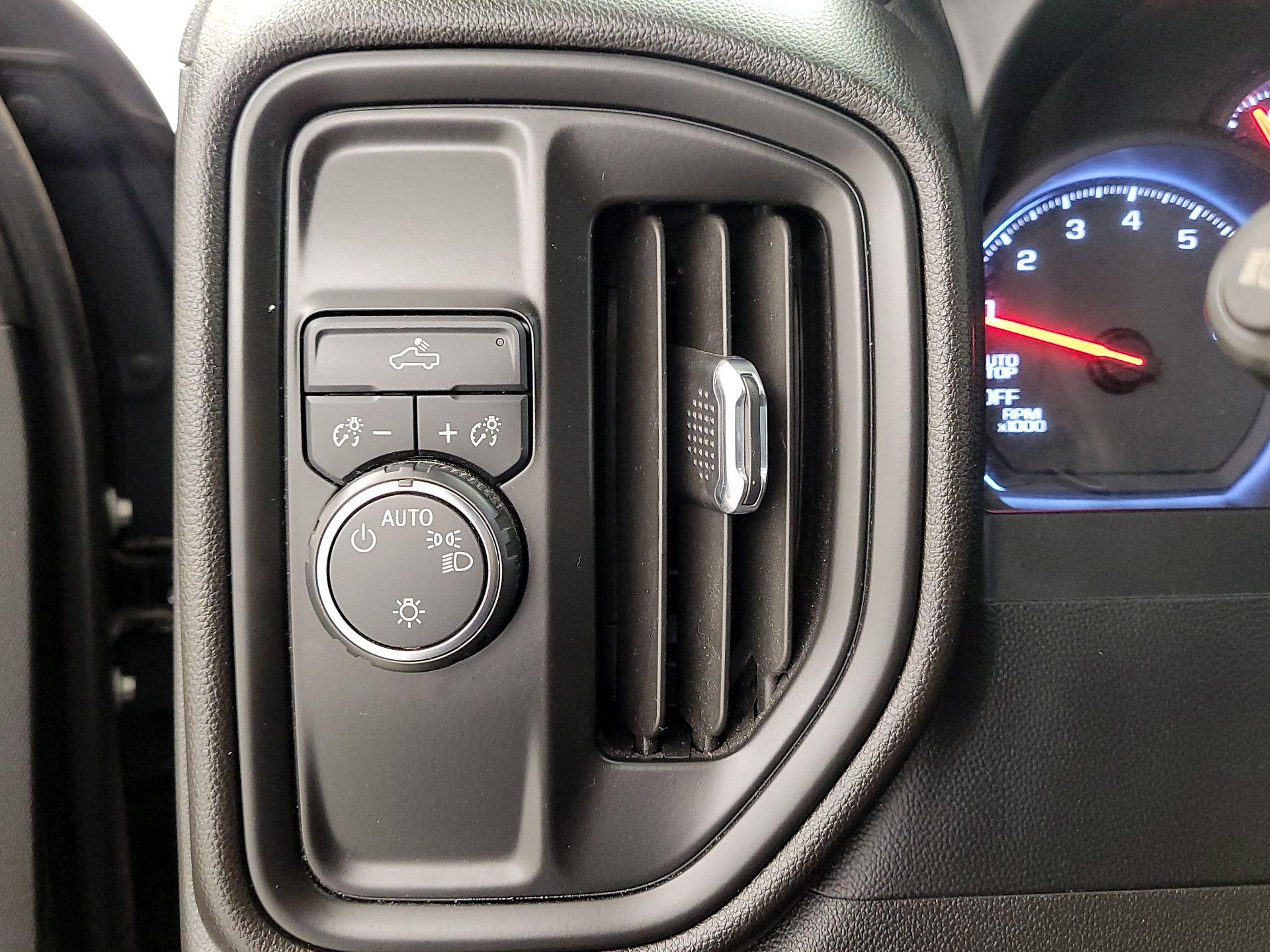 Thumbnail: 2022 Chevrolet Silverado 1500 - 13