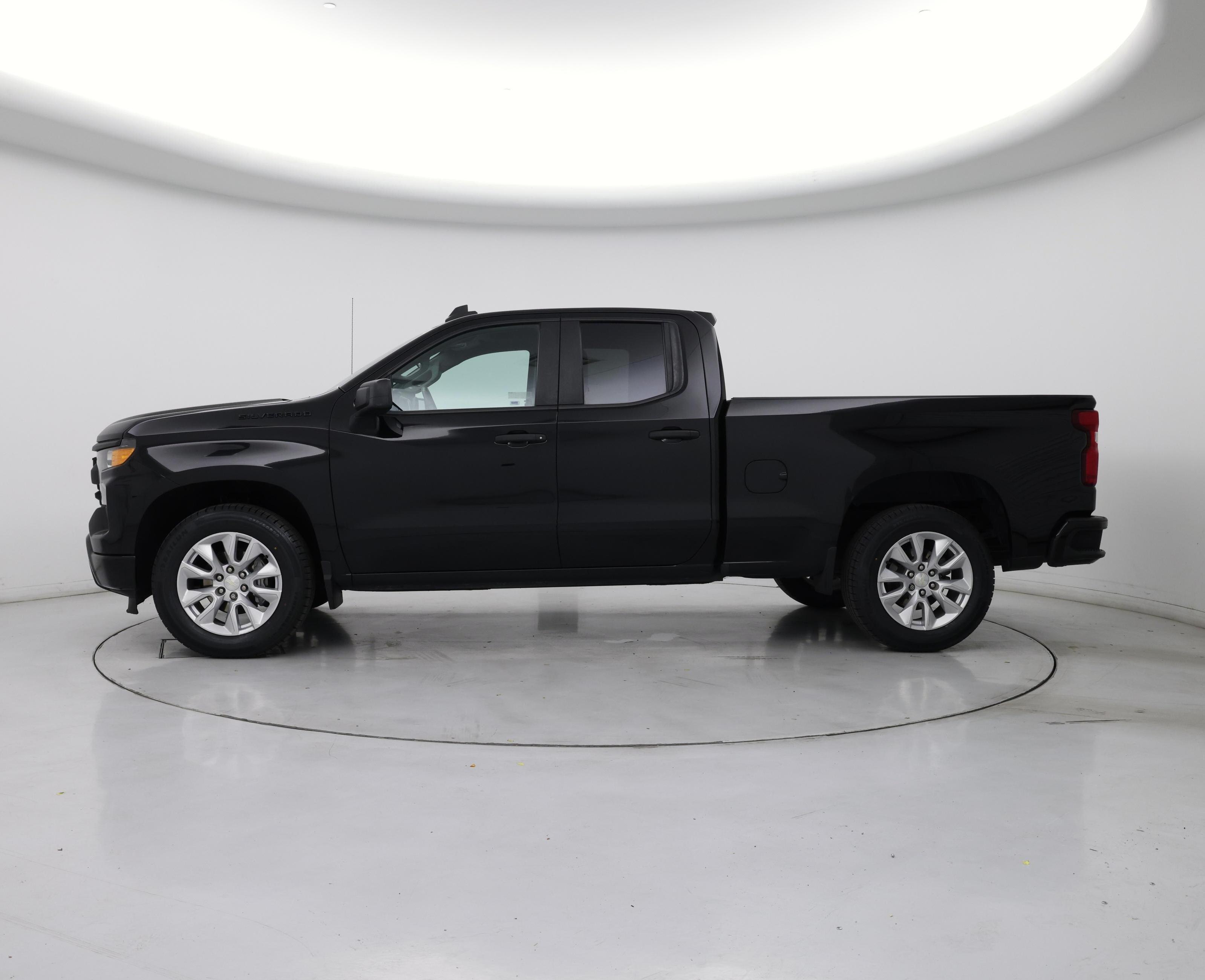 Thumbnail: 2022 Chevrolet Silverado 1500 - 3