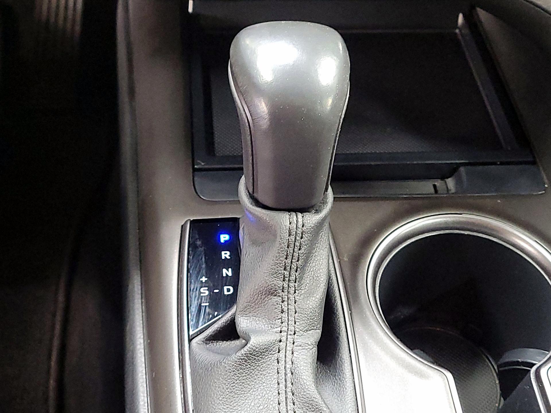 Thumbnail: 2023 Toyota Camry - 17