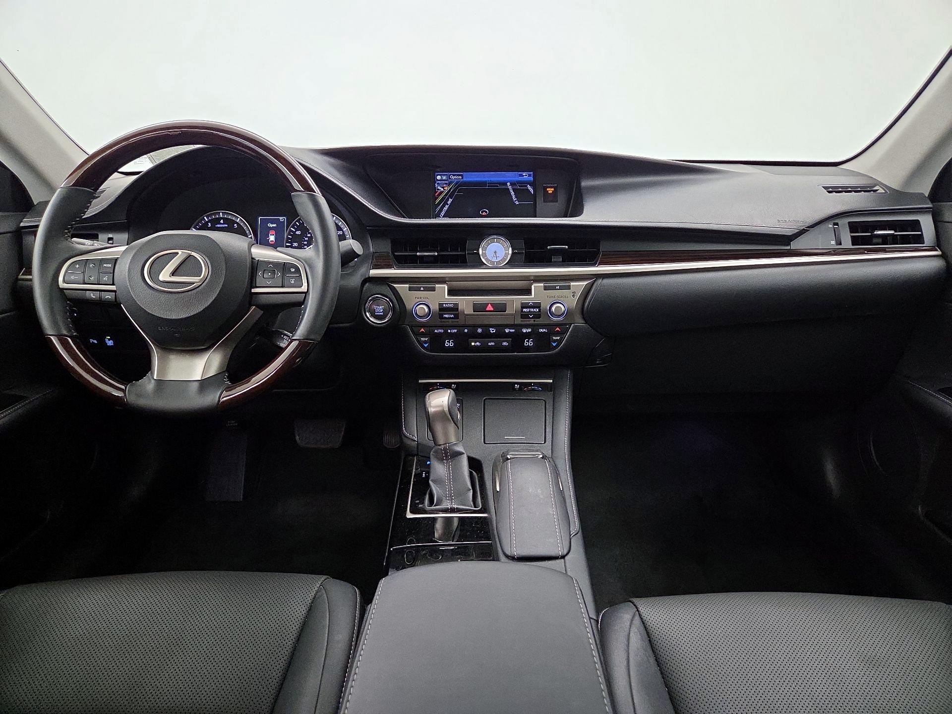 Thumbnail: 2016 Lexus ES - 9