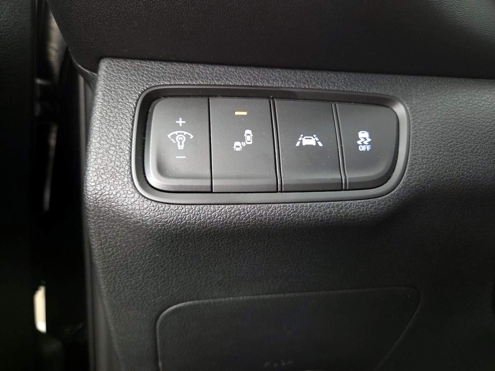 2020 Hyundai Santa Fe SEL - Photo 14