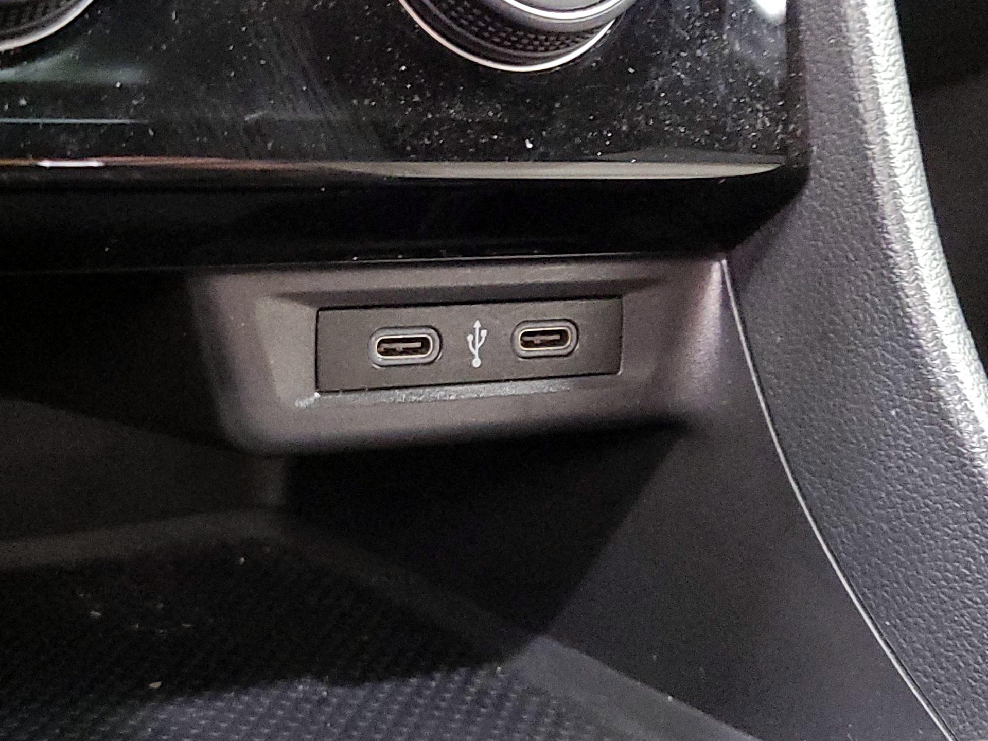 Thumbnail: 2020 Volkswagen Jetta - 18