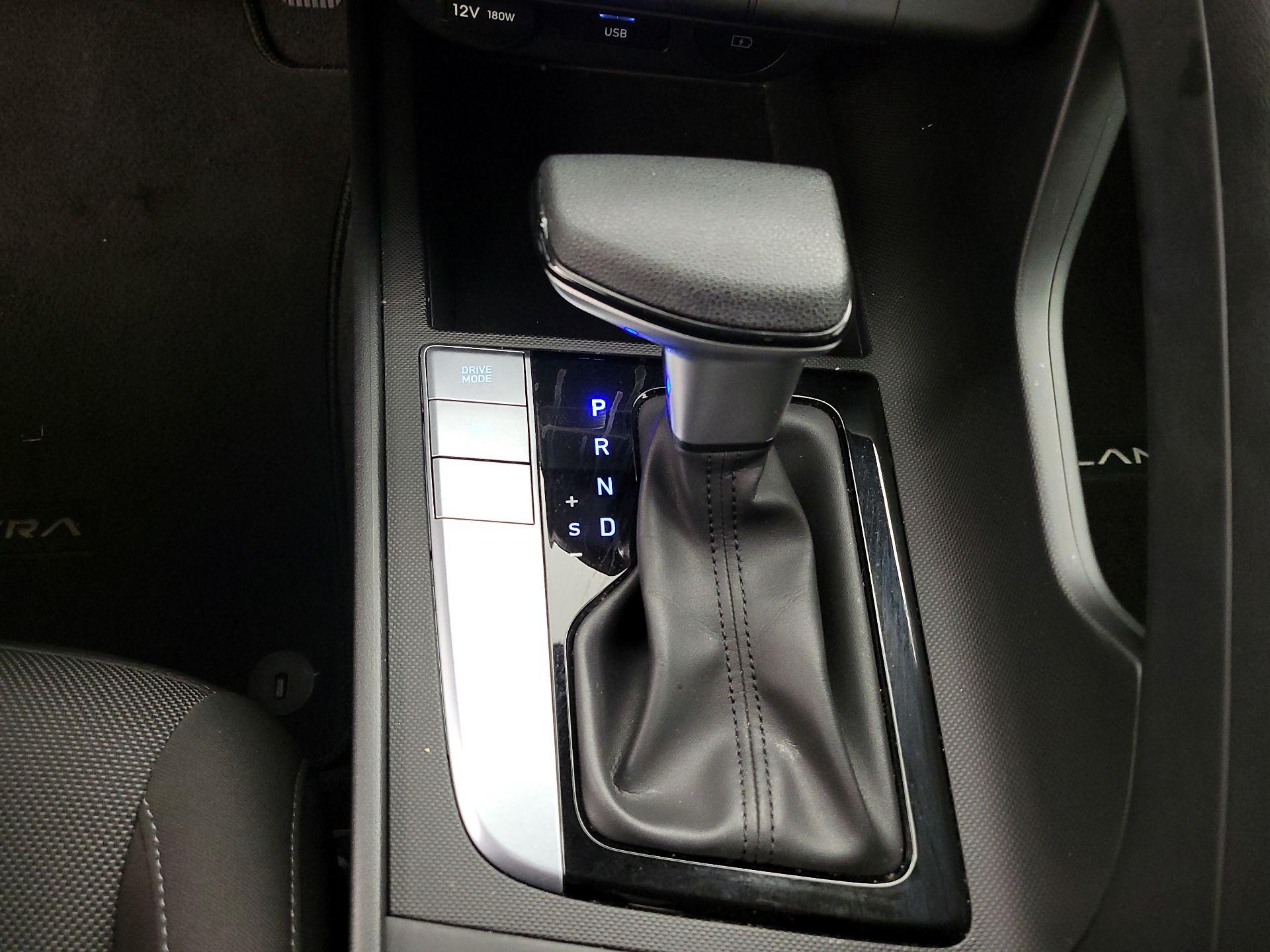 Thumbnail: 2024 Hyundai Elantra - 15