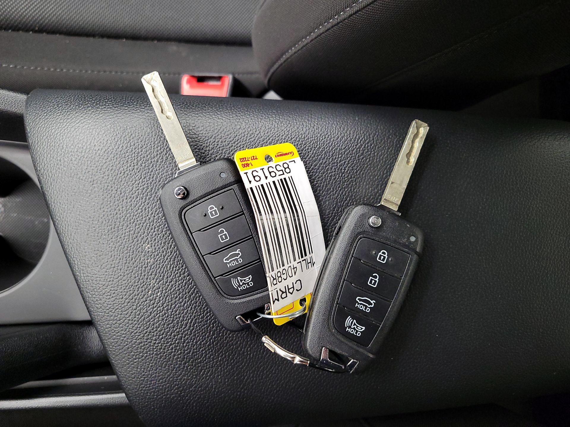 Thumbnail: 2024 Hyundai Elantra - 20