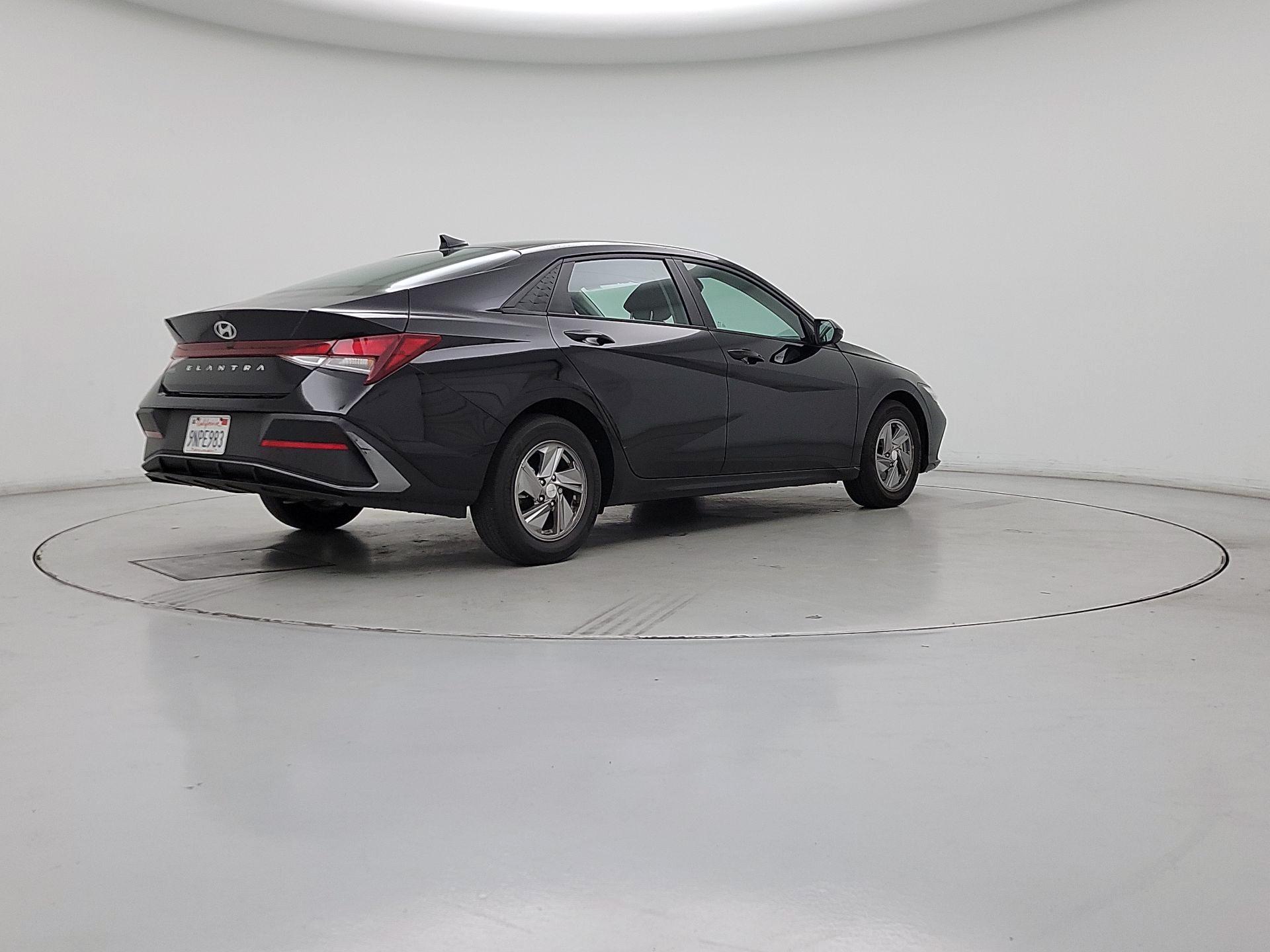 Thumbnail: 2024 Hyundai Elantra - 5