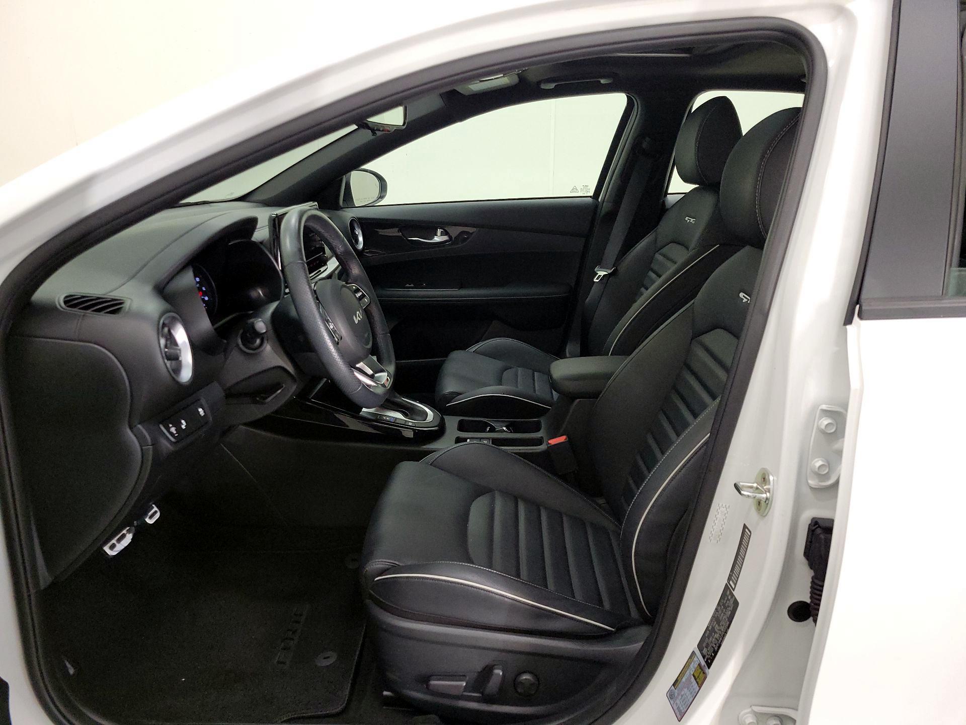 Thumbnail: 2023 Kia Forte - 11