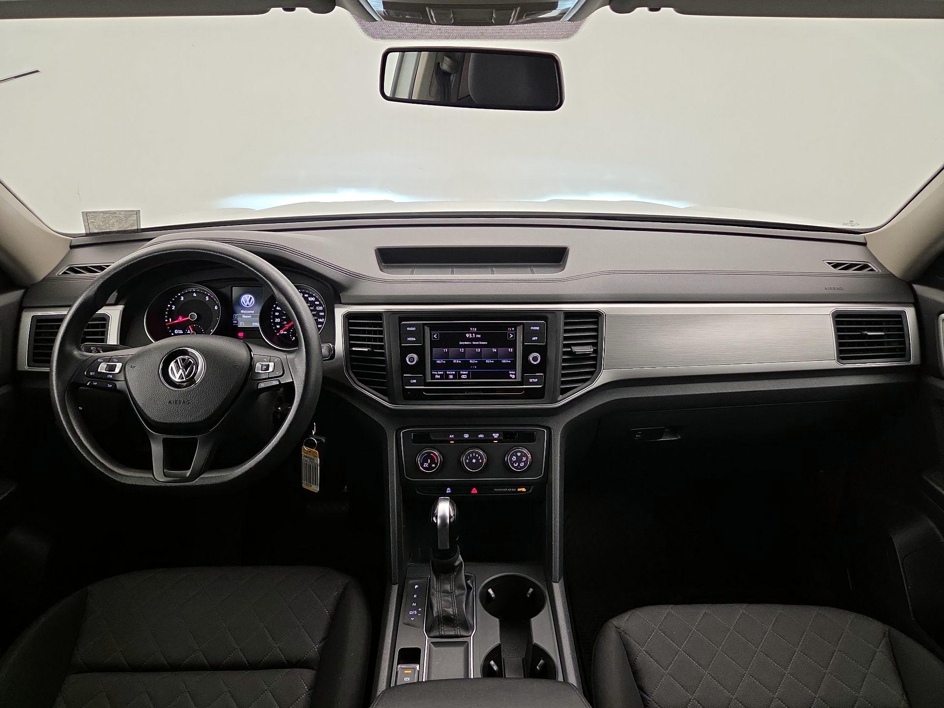 Thumbnail: 2018 Volkswagen Atlas - 9