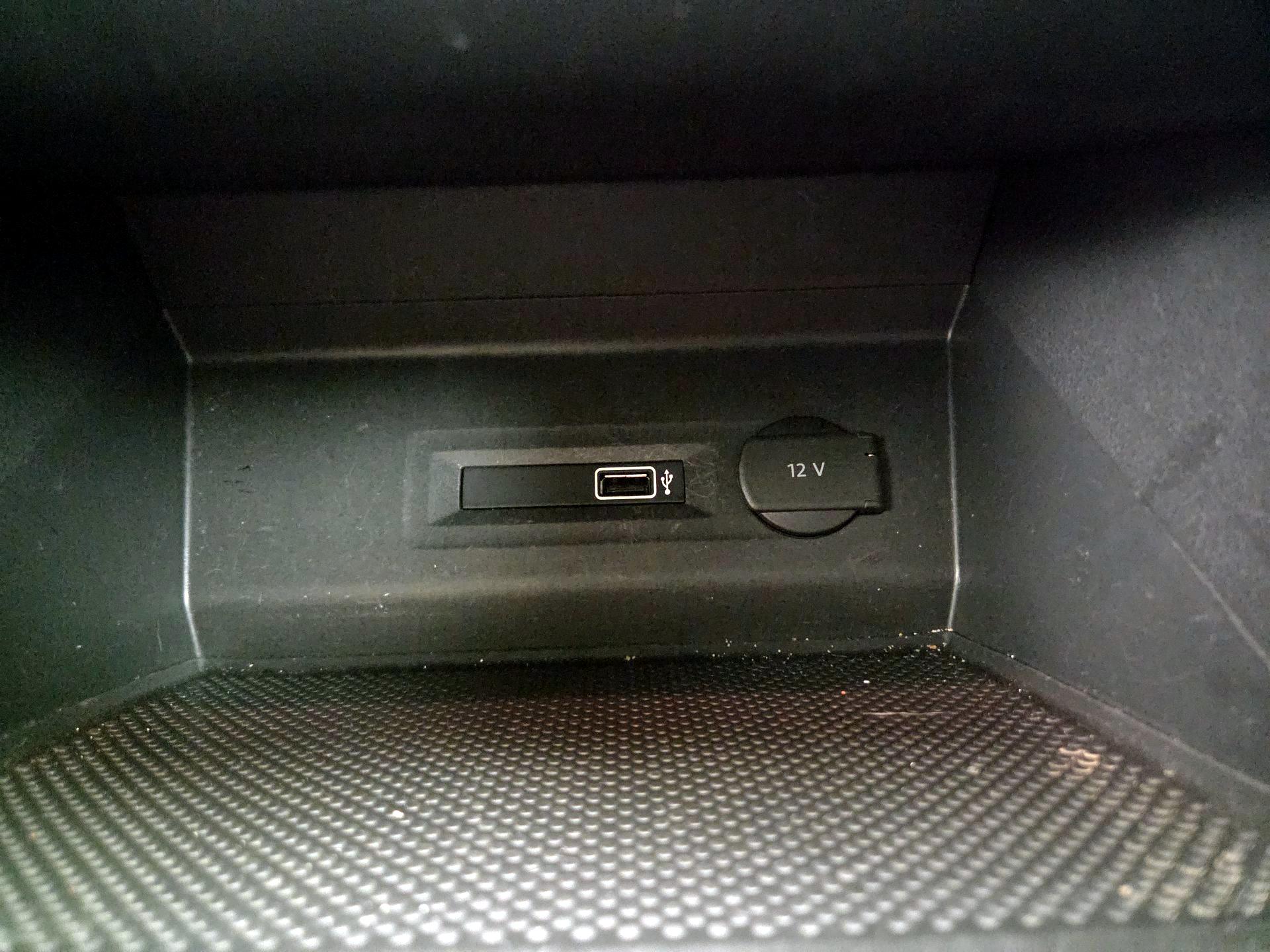 Thumbnail: 2018 Volkswagen Atlas - 18