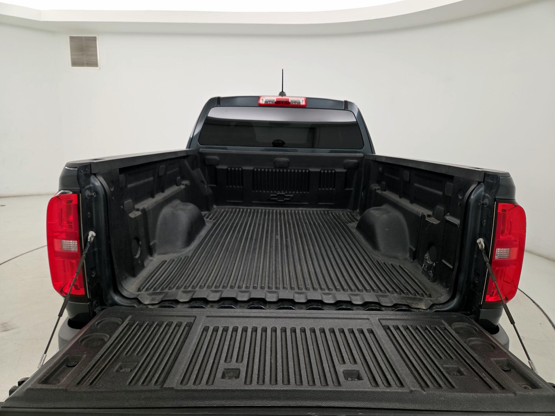 Thumbnail: 2017 Chevrolet Colorado - 20