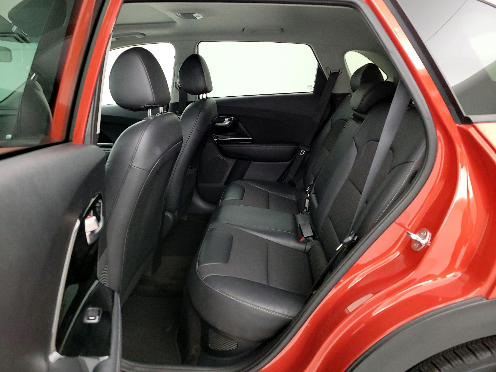 Thumbnail: 2022 Kia Niro - 18