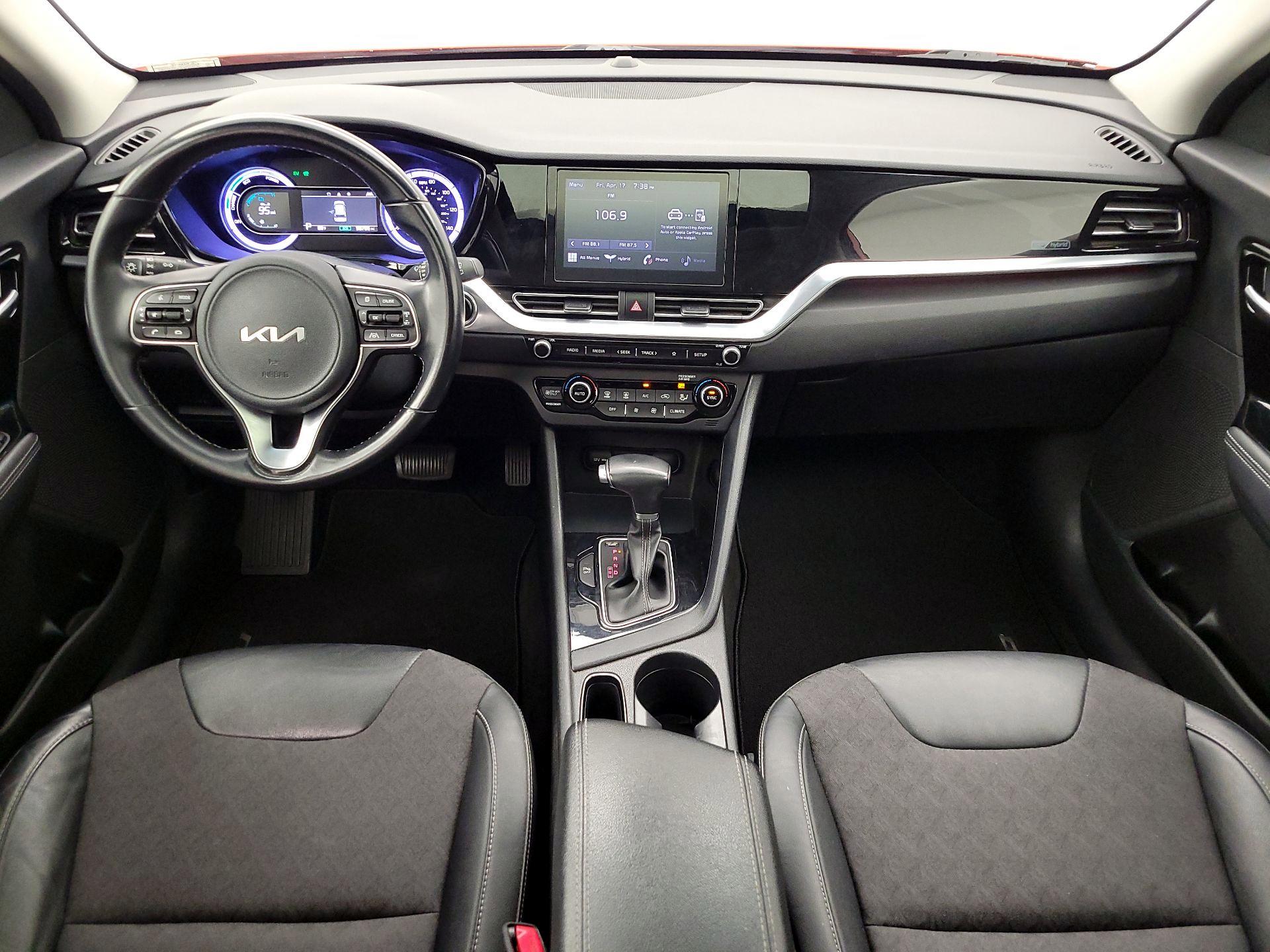 Thumbnail: 2022 Kia Niro - 8