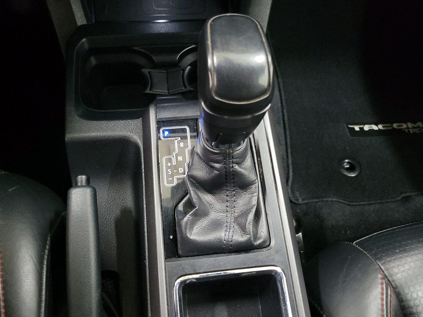 2019 Toyota Tacoma TRD Pro - Photo 19