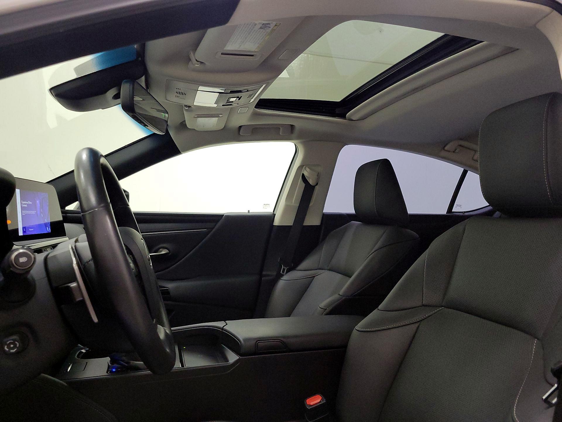 Thumbnail: 2024 Lexus ES - 19