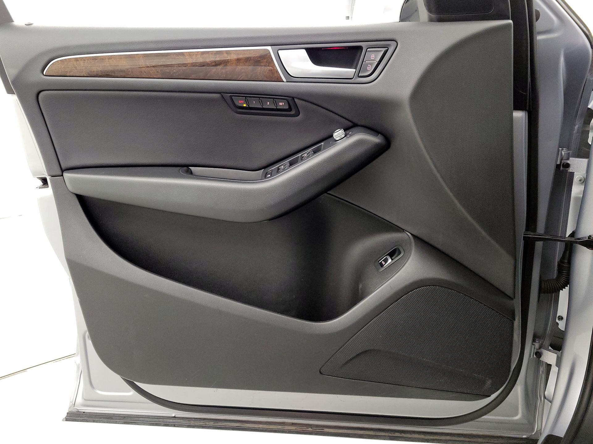 Thumbnail: 2015 Audi Q5 - 12