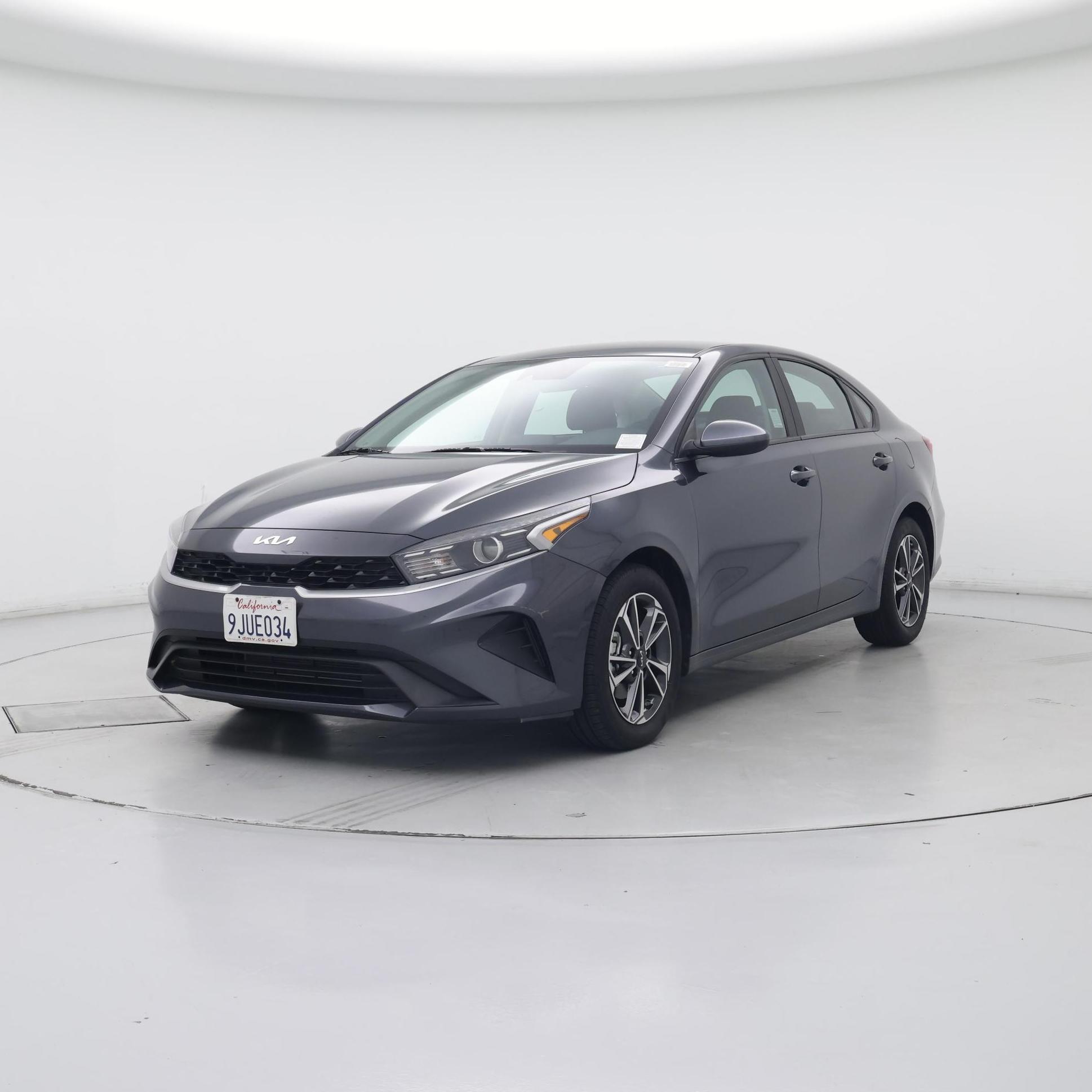 Thumbnail: 2024 Kia Forte - 4