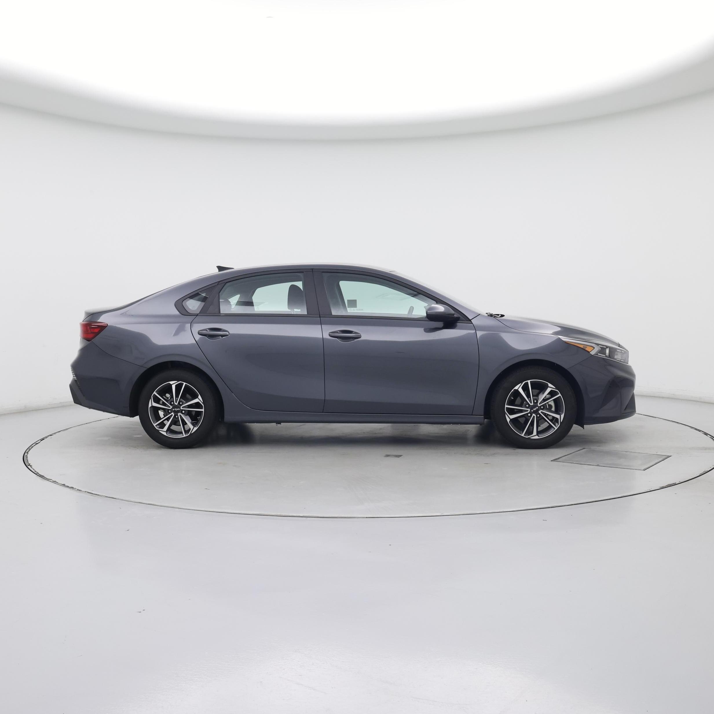 Thumbnail: 2024 Kia Forte - 7
