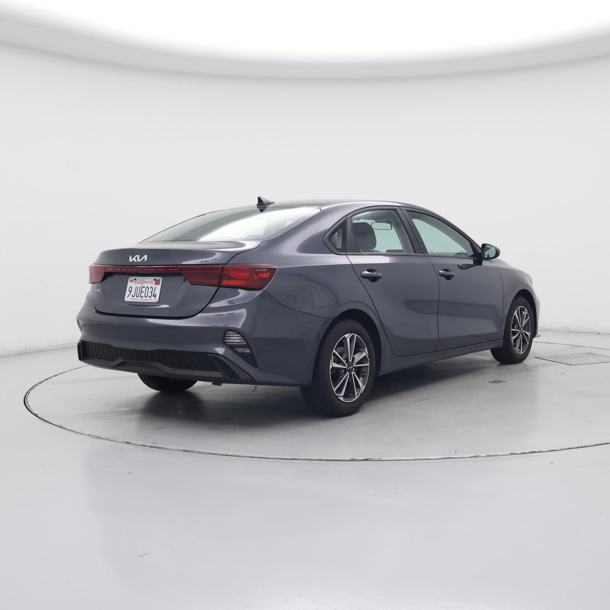 Thumbnail: 2024 Kia Forte - 8