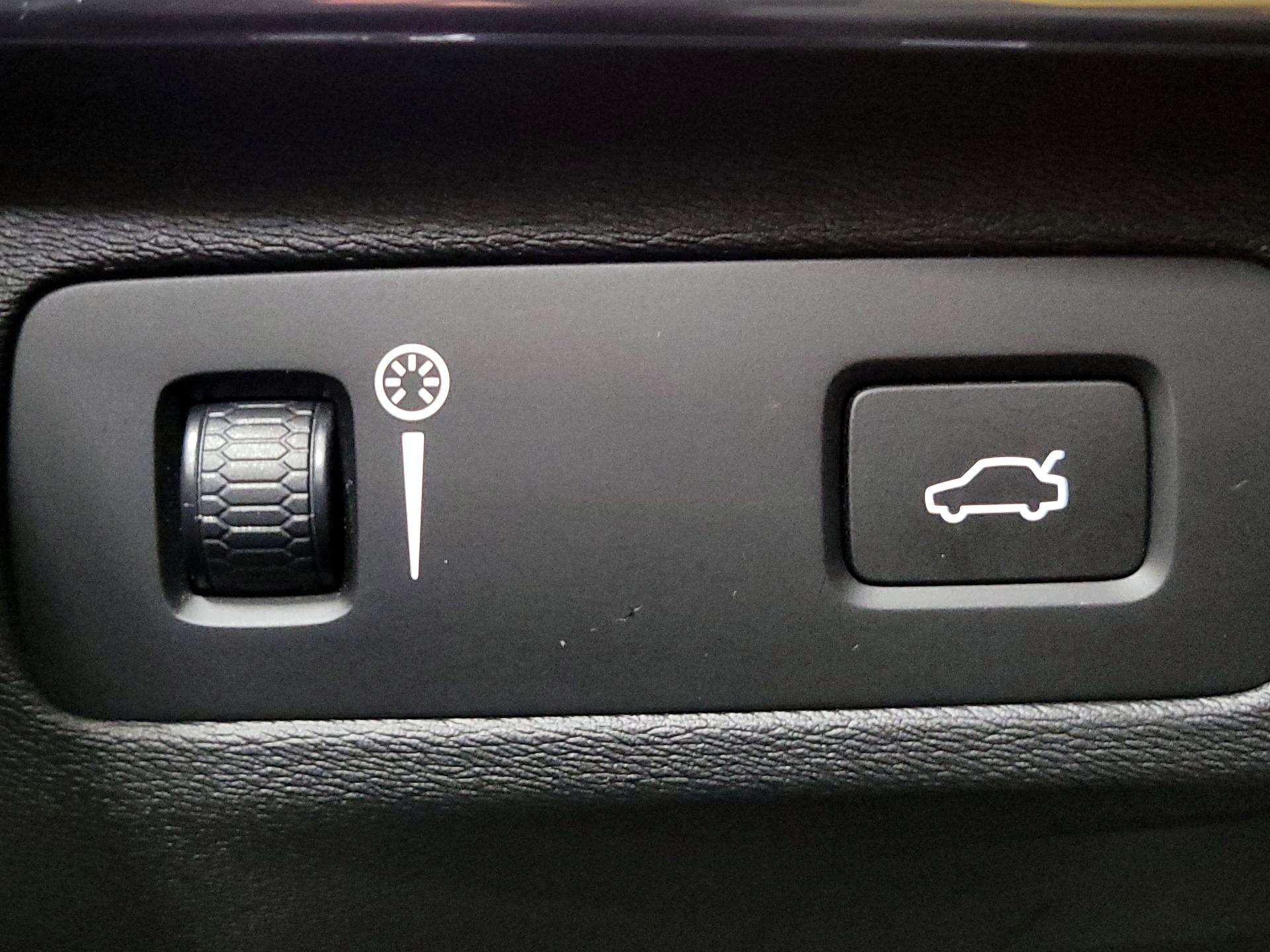 Thumbnail: 2020 Volvo XC90 - 13