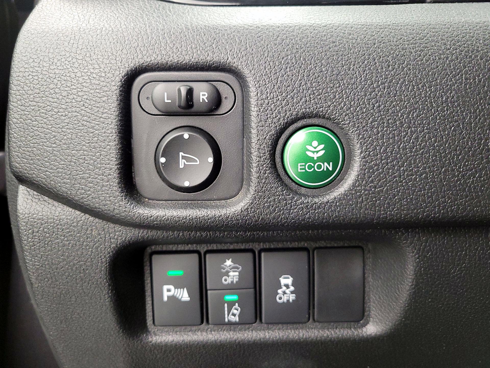 Thumbnail: 2019 Honda Pilot - 11