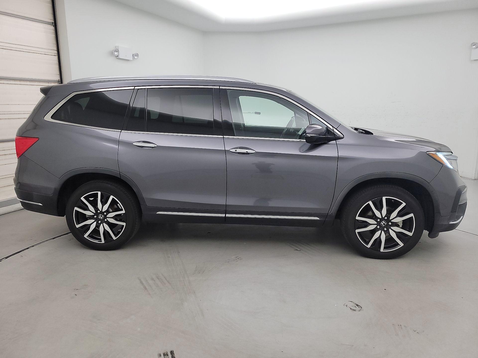 Thumbnail: 2019 Honda Pilot - 4