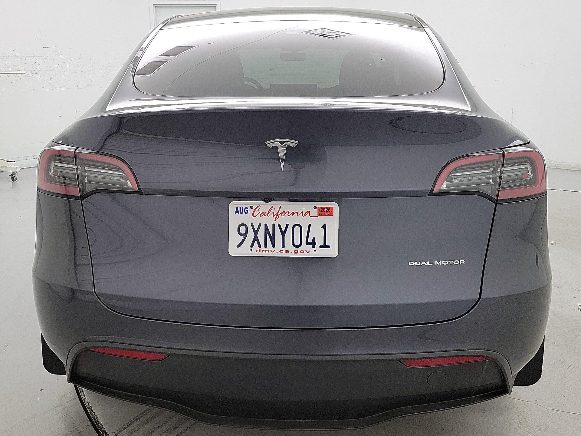 Thumbnail: 2023 Tesla Model Y - 6
