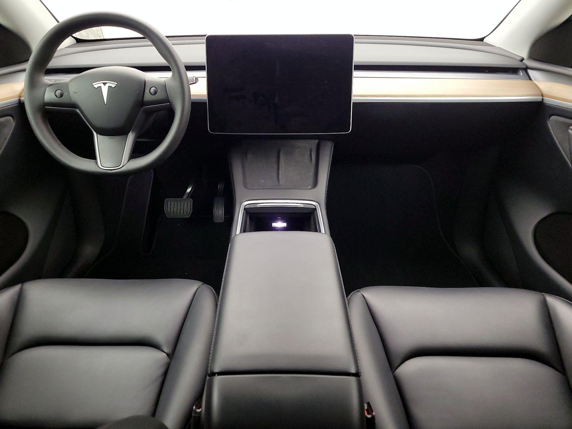 Thumbnail: 2023 Tesla Model Y - 8