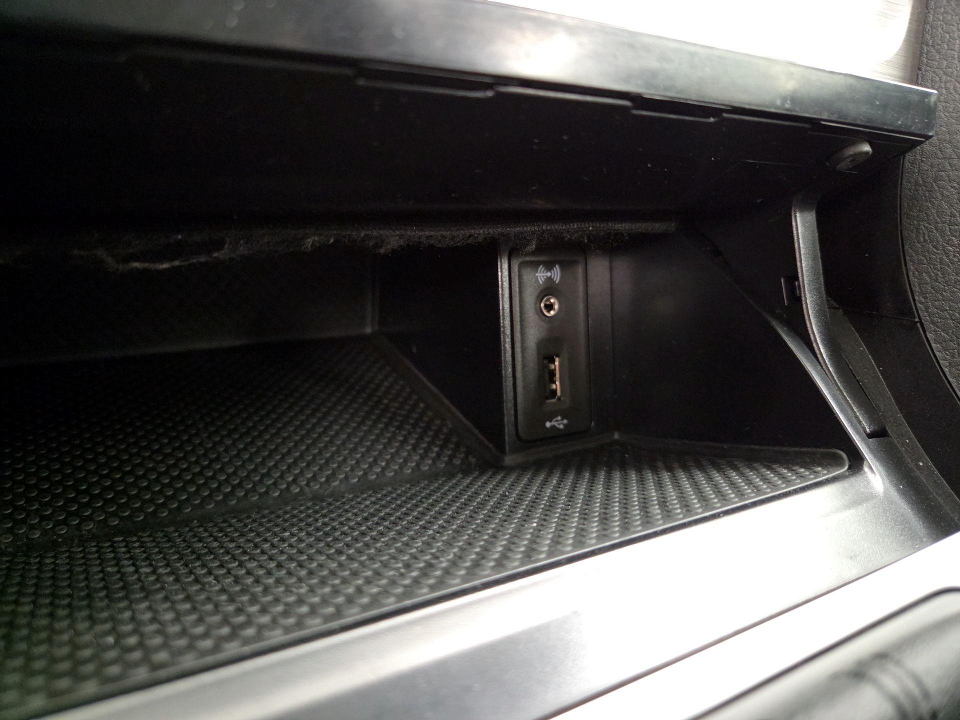 Thumbnail: 2017 Volkswagen Golf - 18