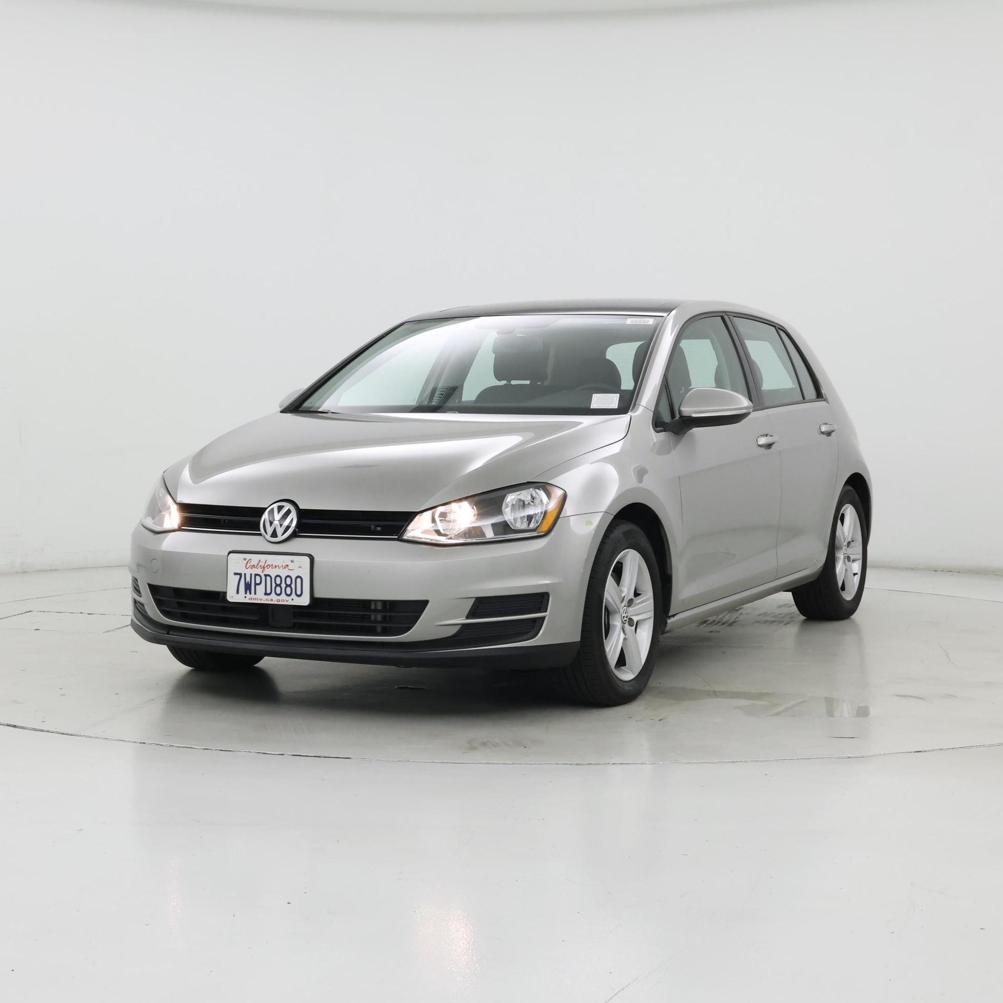 Thumbnail: 2017 Volkswagen Golf - 4