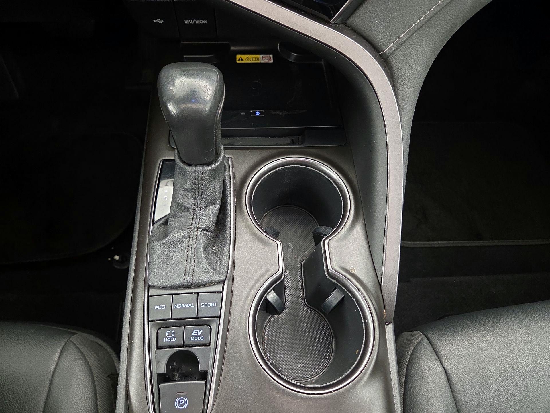 Thumbnail: 2023 Toyota Camry - 17