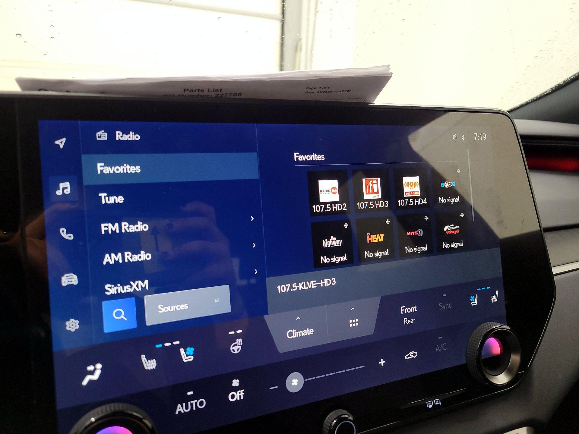 Thumbnail: 2024 Lexus RX - 15