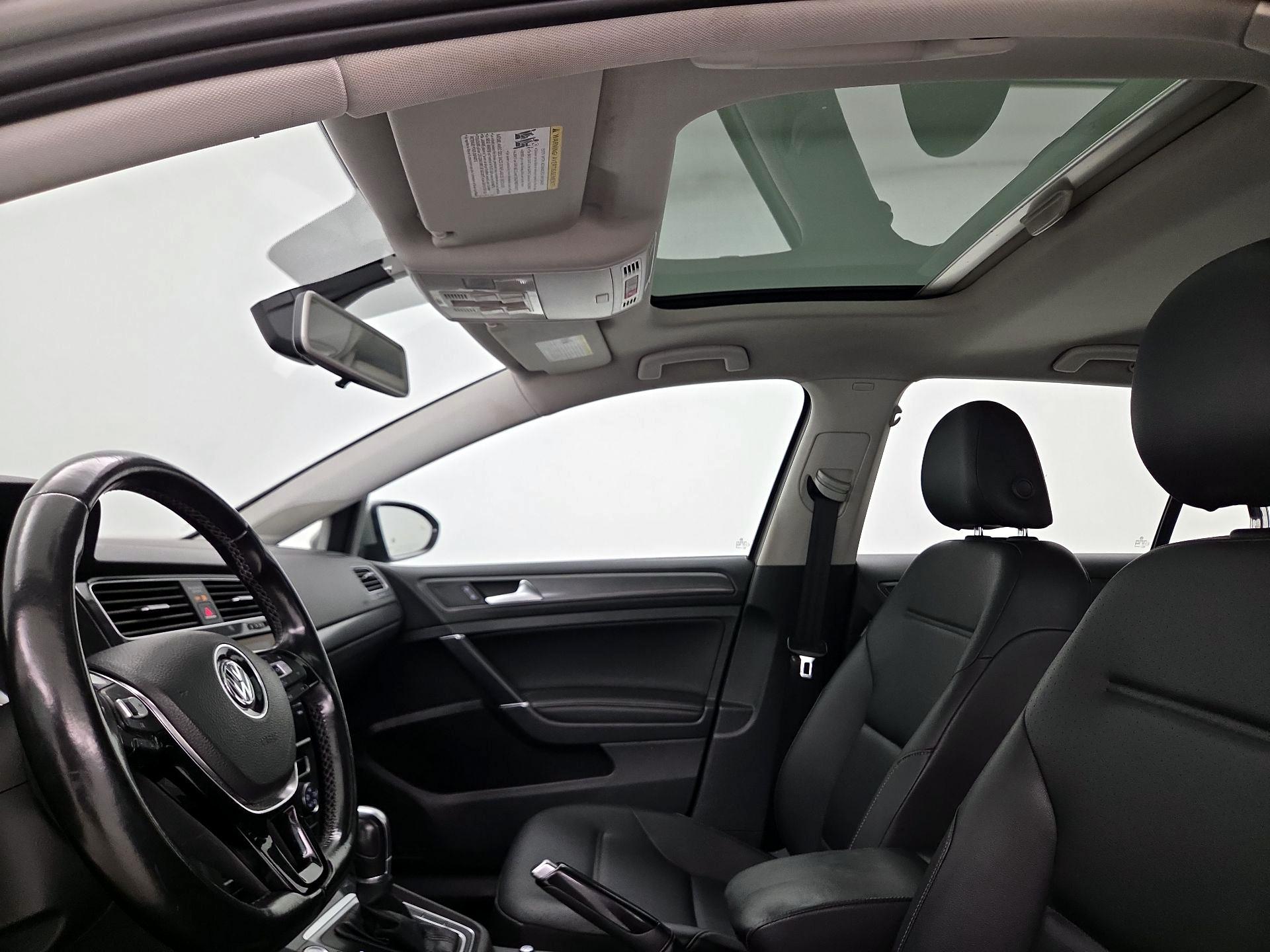 Thumbnail: 2018 Volkswagen Golf - 19