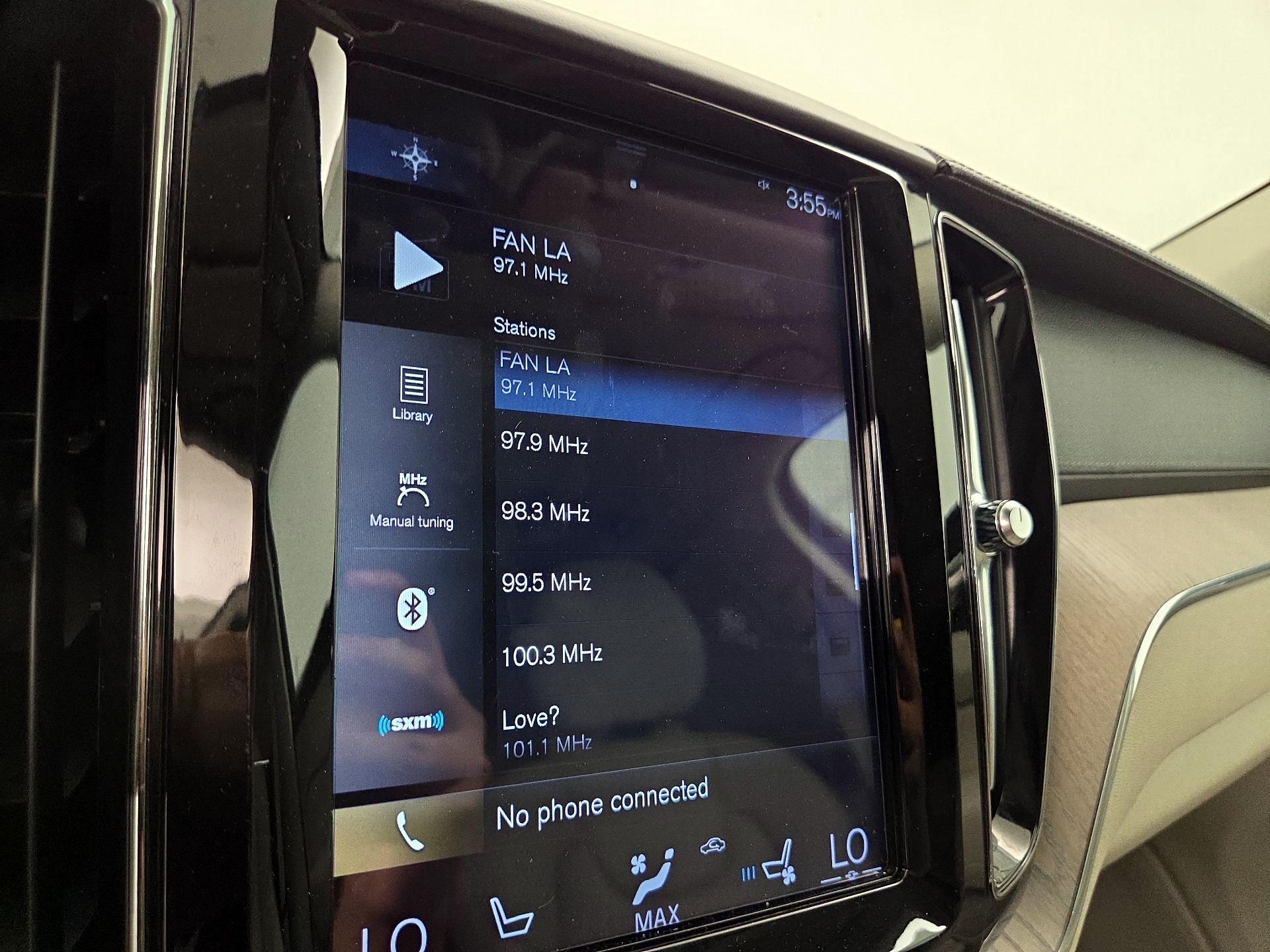 Thumbnail: 2018 Volvo XC60 - 16