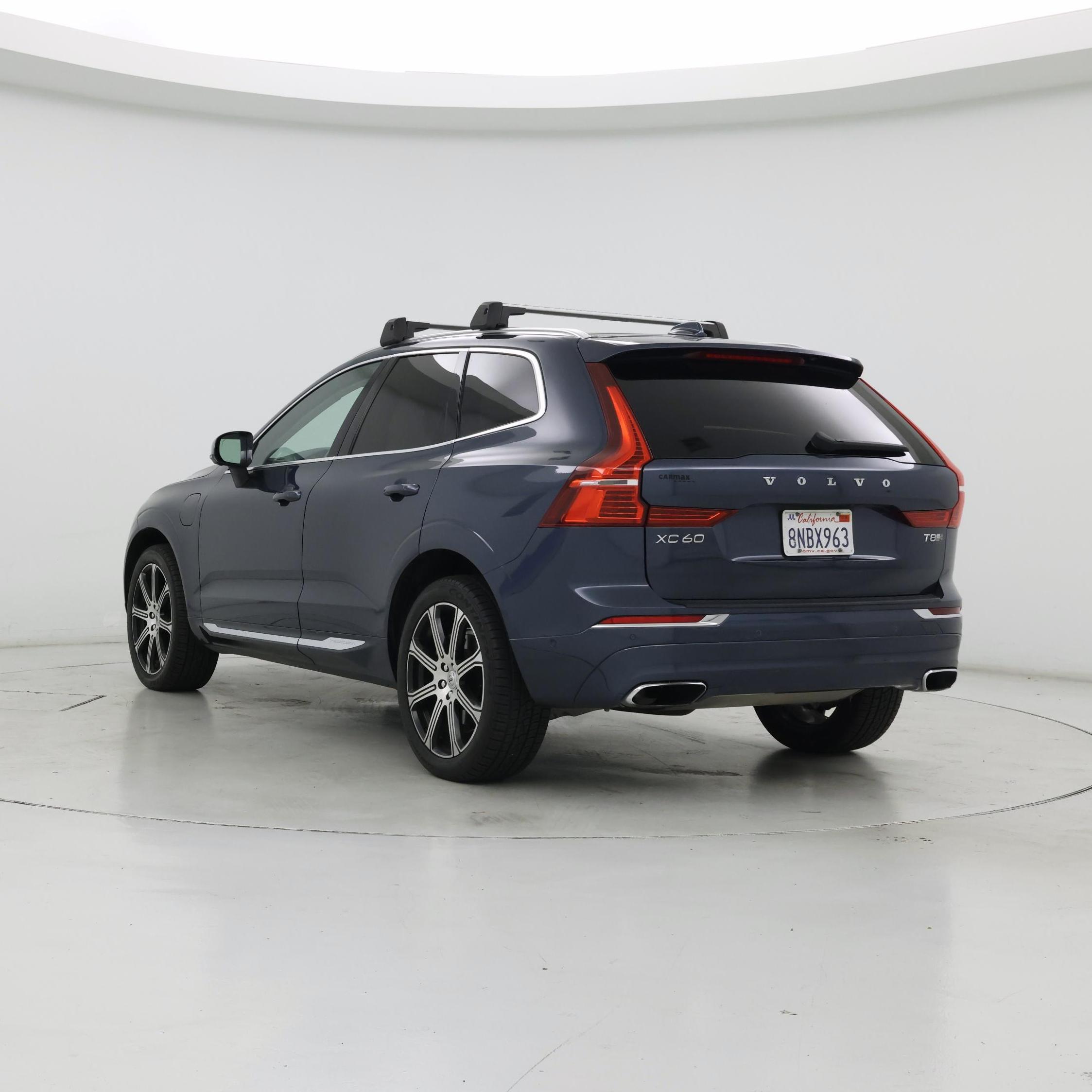 Thumbnail: 2018 Volvo XC60 - 2