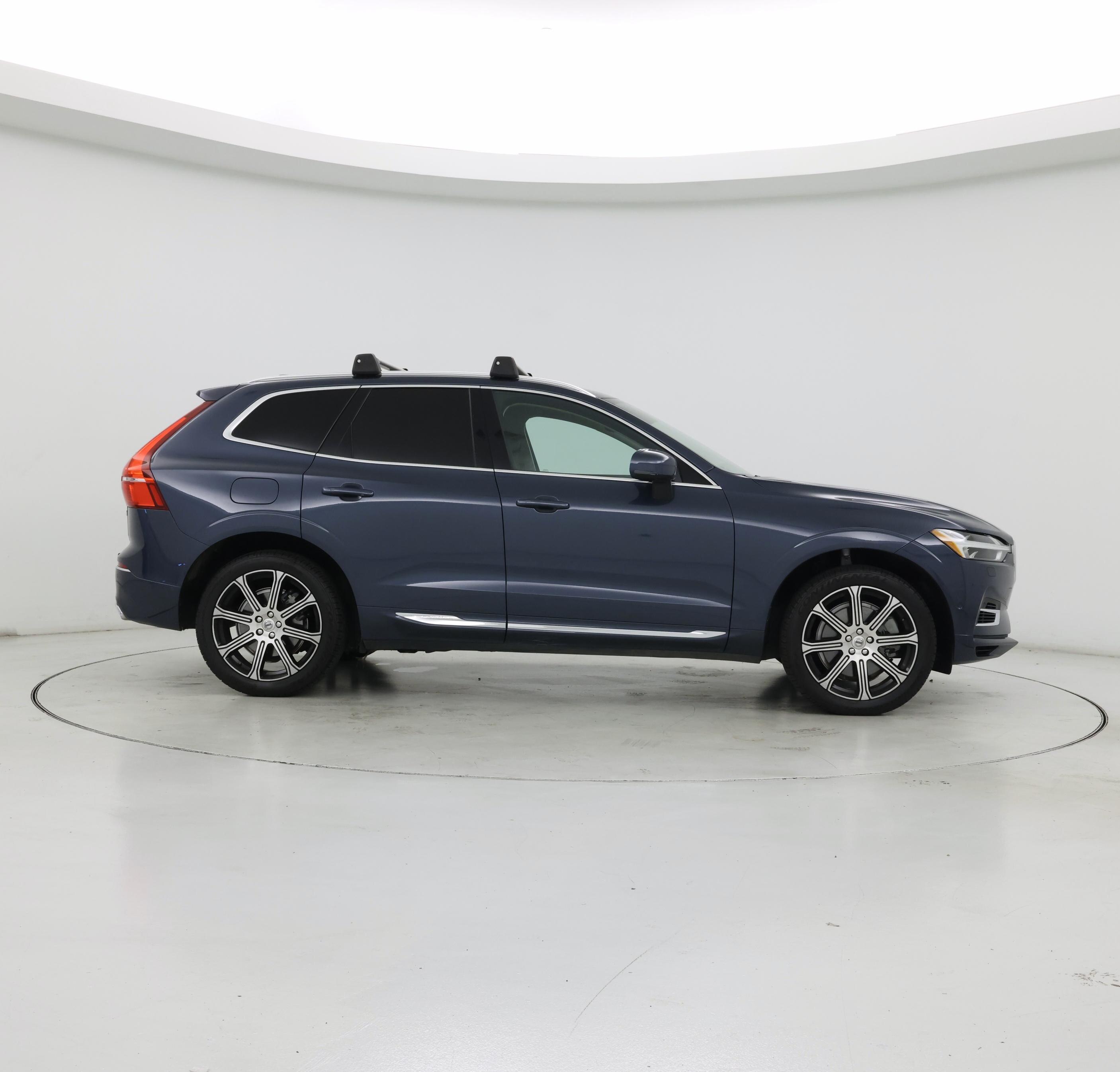 Thumbnail: 2018 Volvo XC60 - 7