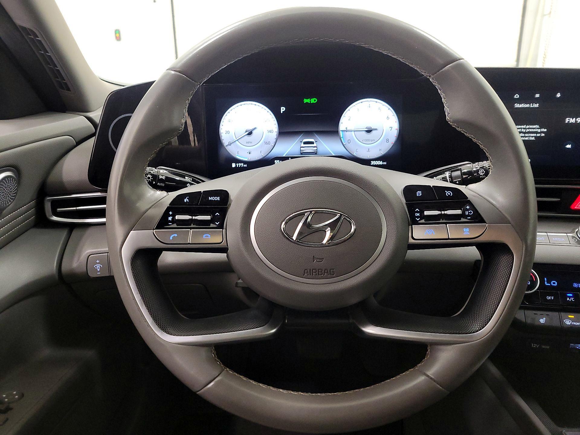 Thumbnail: 2023 Hyundai Elantra - 10