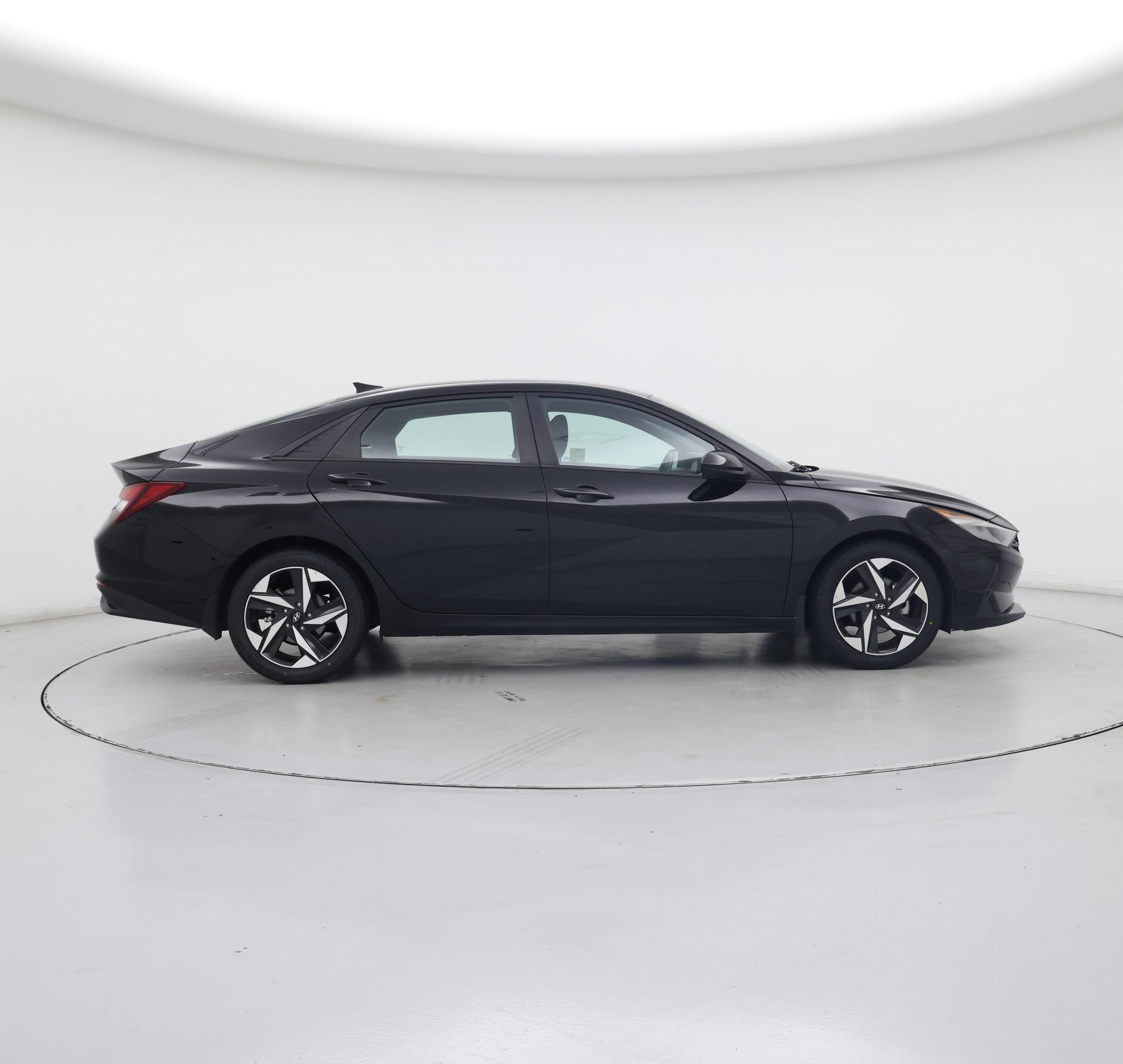 Thumbnail: 2023 Hyundai Elantra - 7