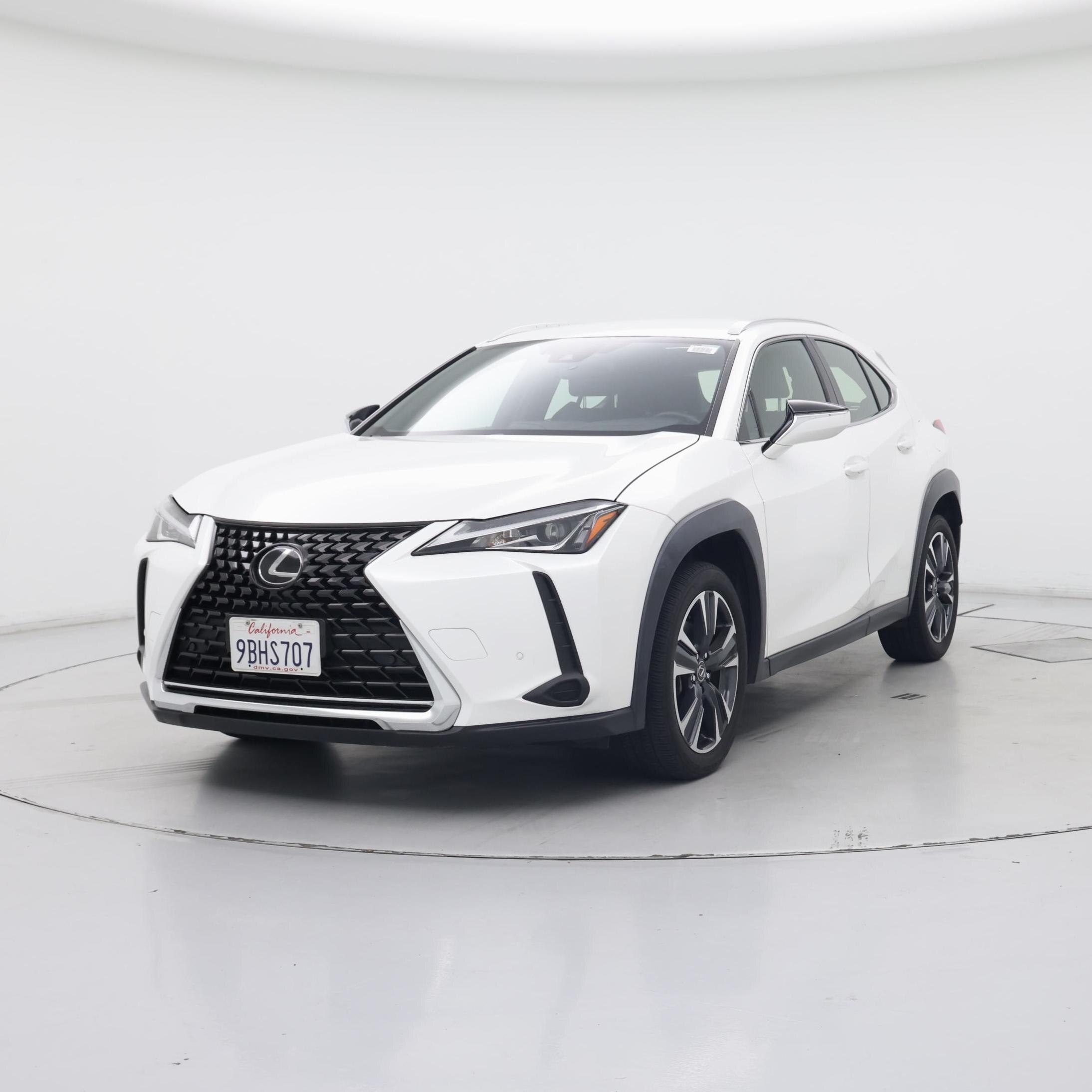 Thumbnail: 2022 Lexus UX - 4
