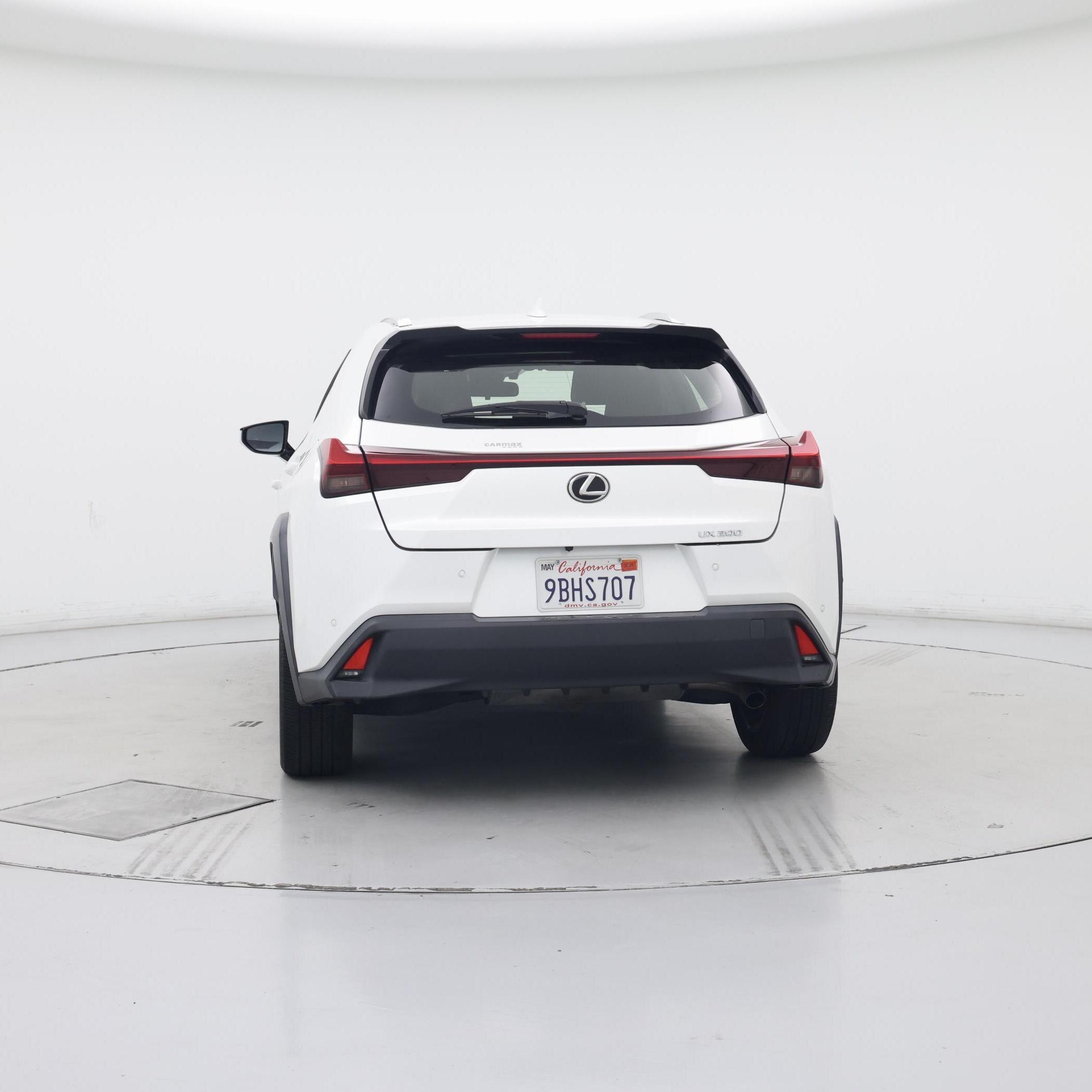 Thumbnail: 2022 Lexus UX - 6