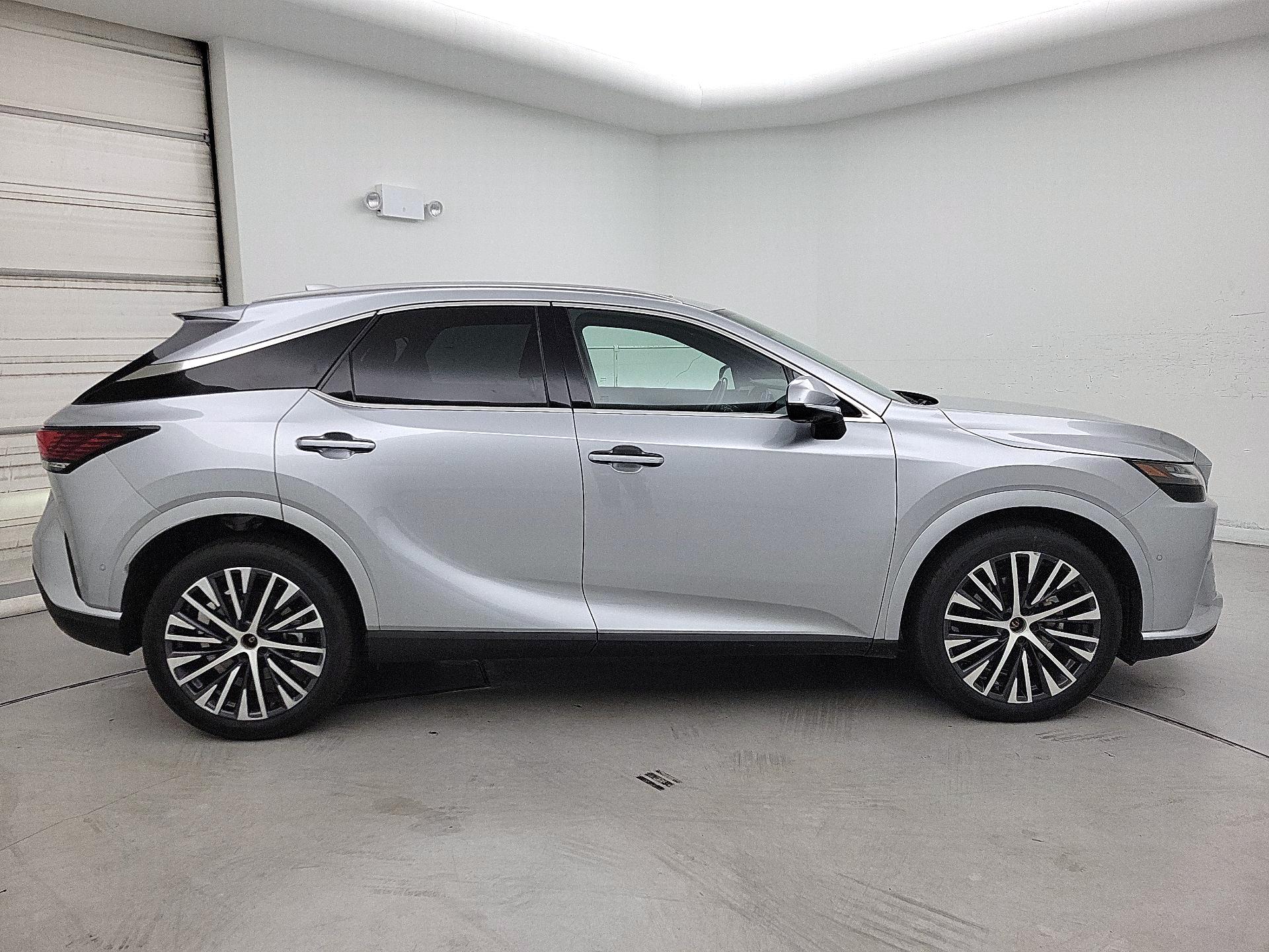 Thumbnail: 2024 Lexus RX - 4