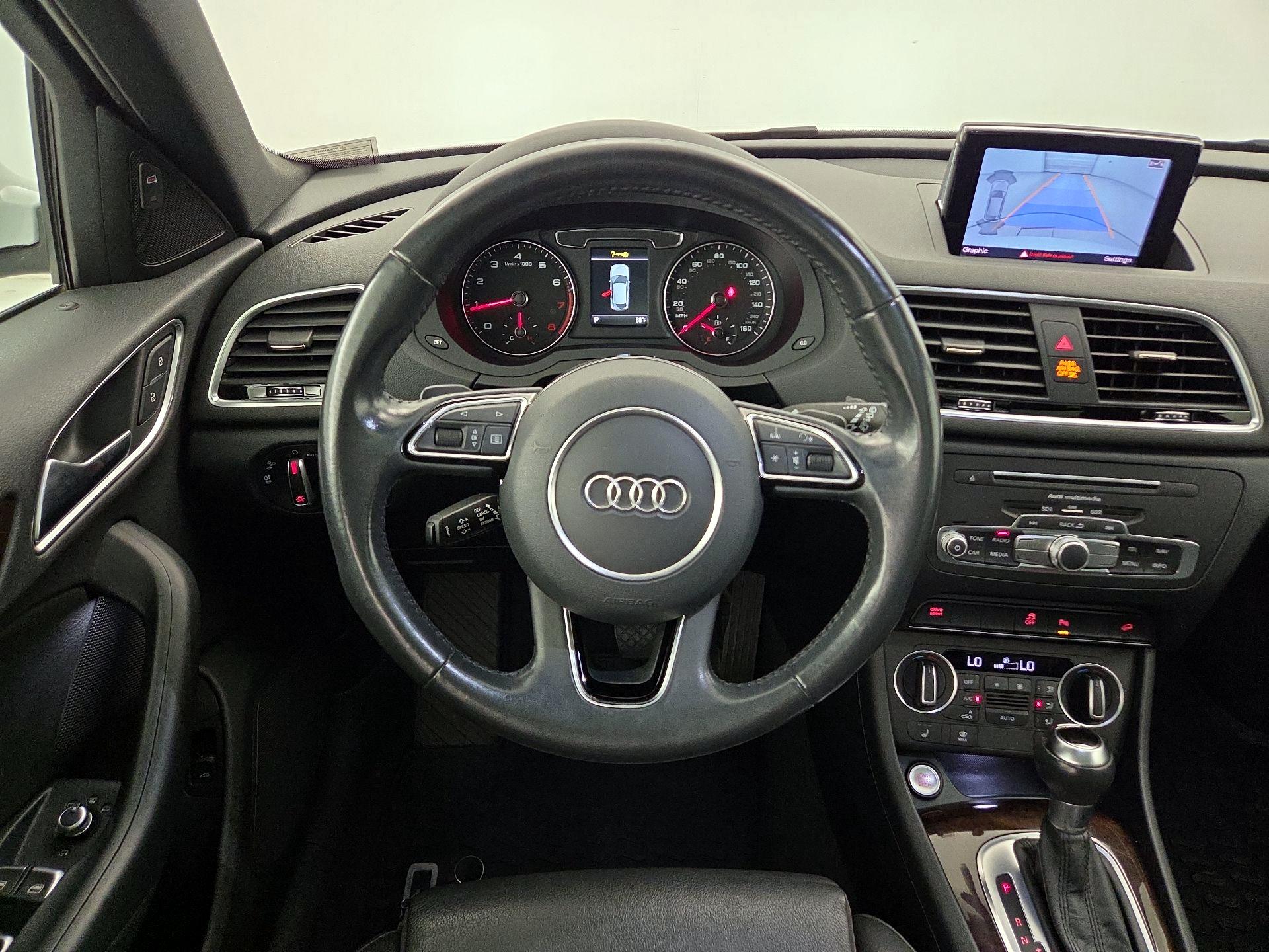 Thumbnail: 2018 Audi Q3 - 10