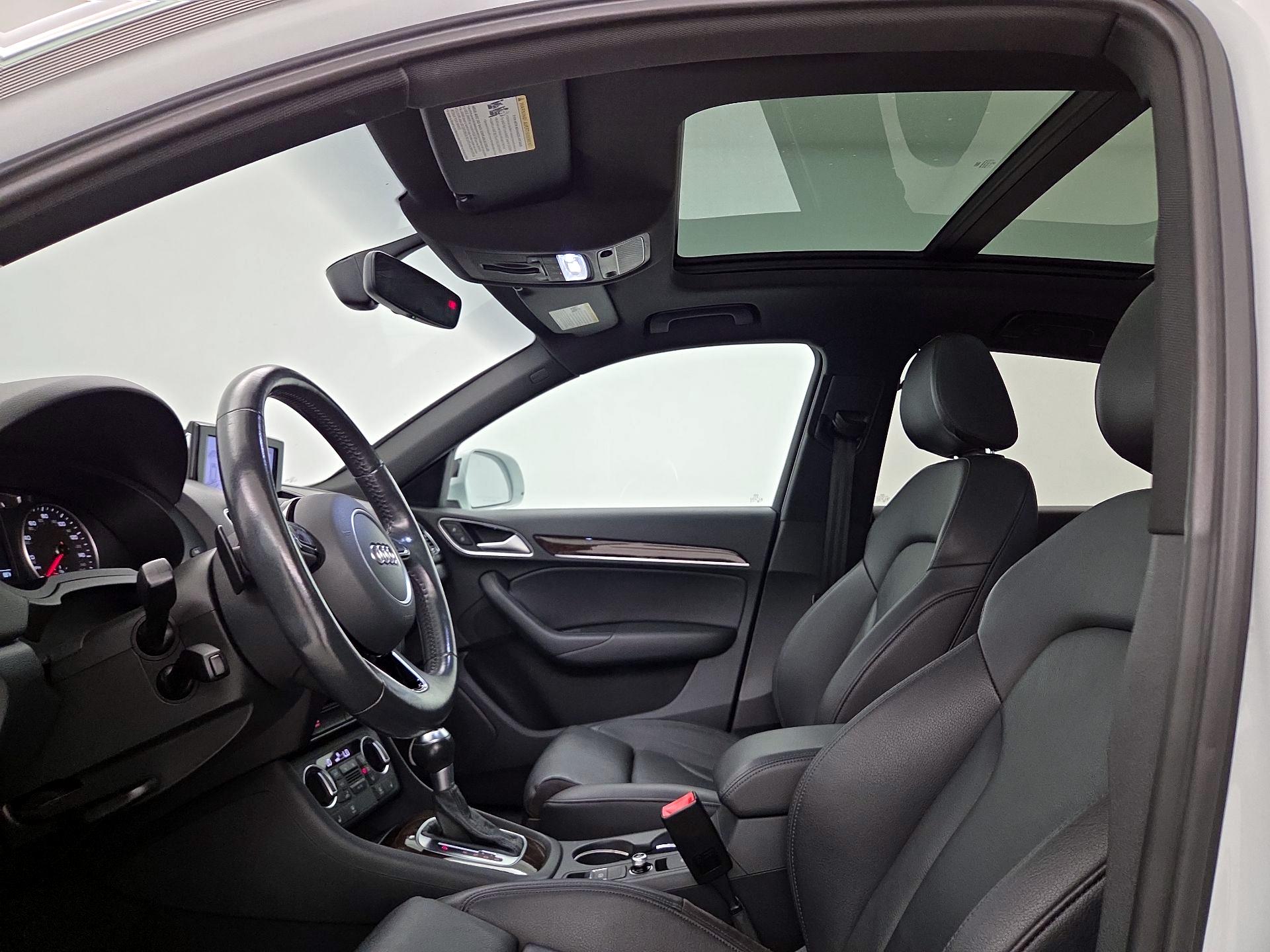 Thumbnail: 2018 Audi Q3 - 19
