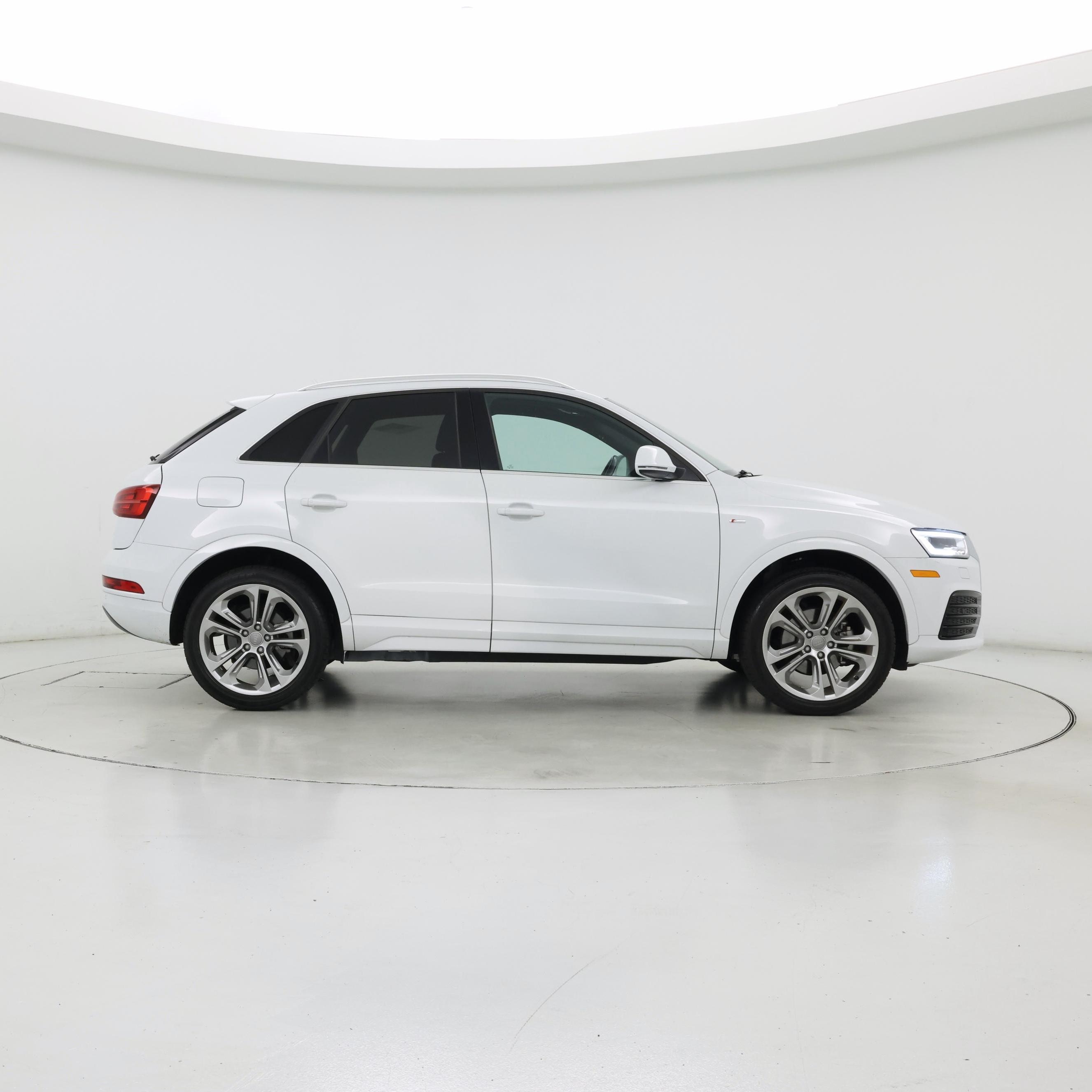 Thumbnail: 2018 Audi Q3 - 7