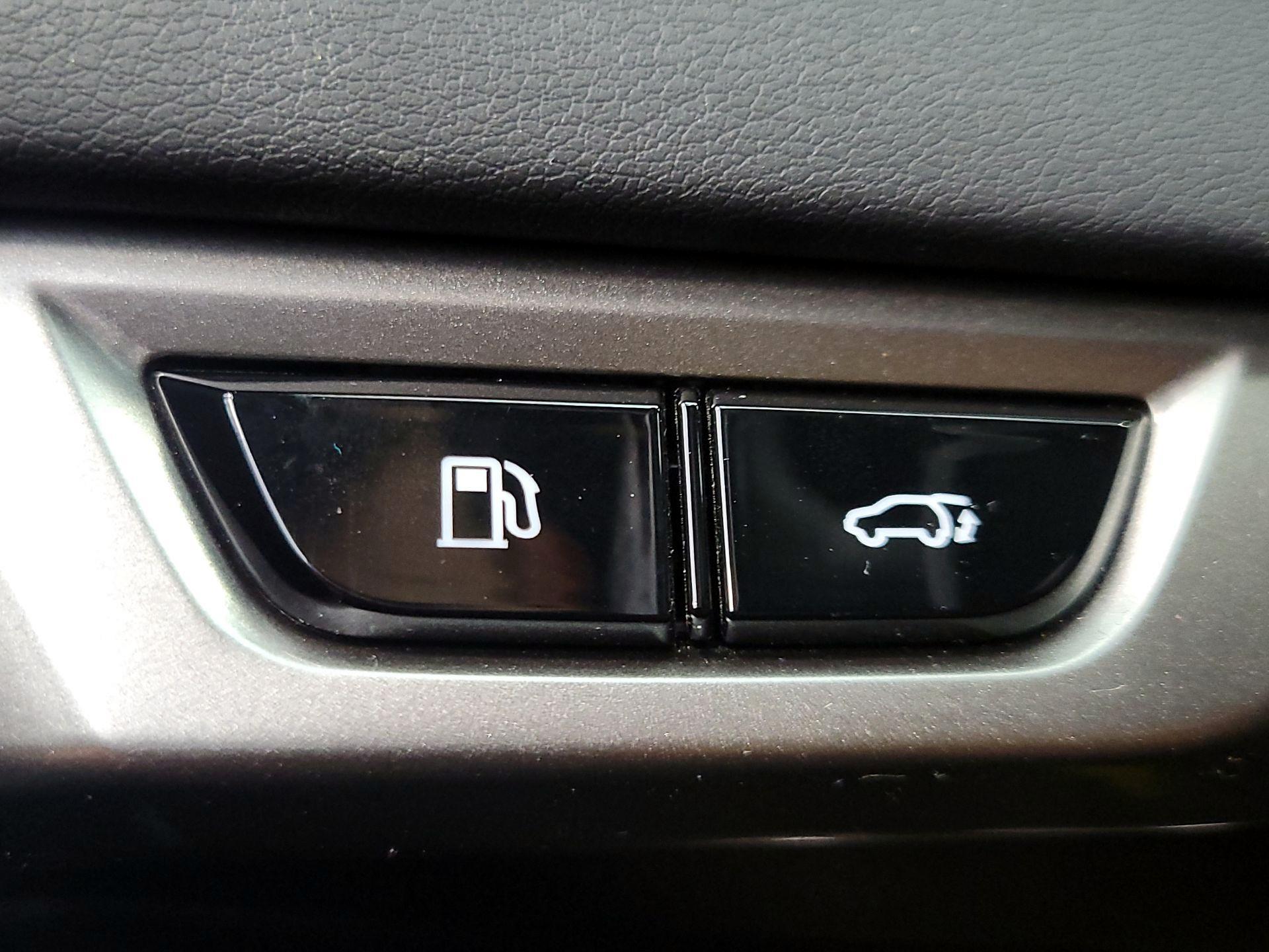 Thumbnail: 2025 Lexus RX - 13