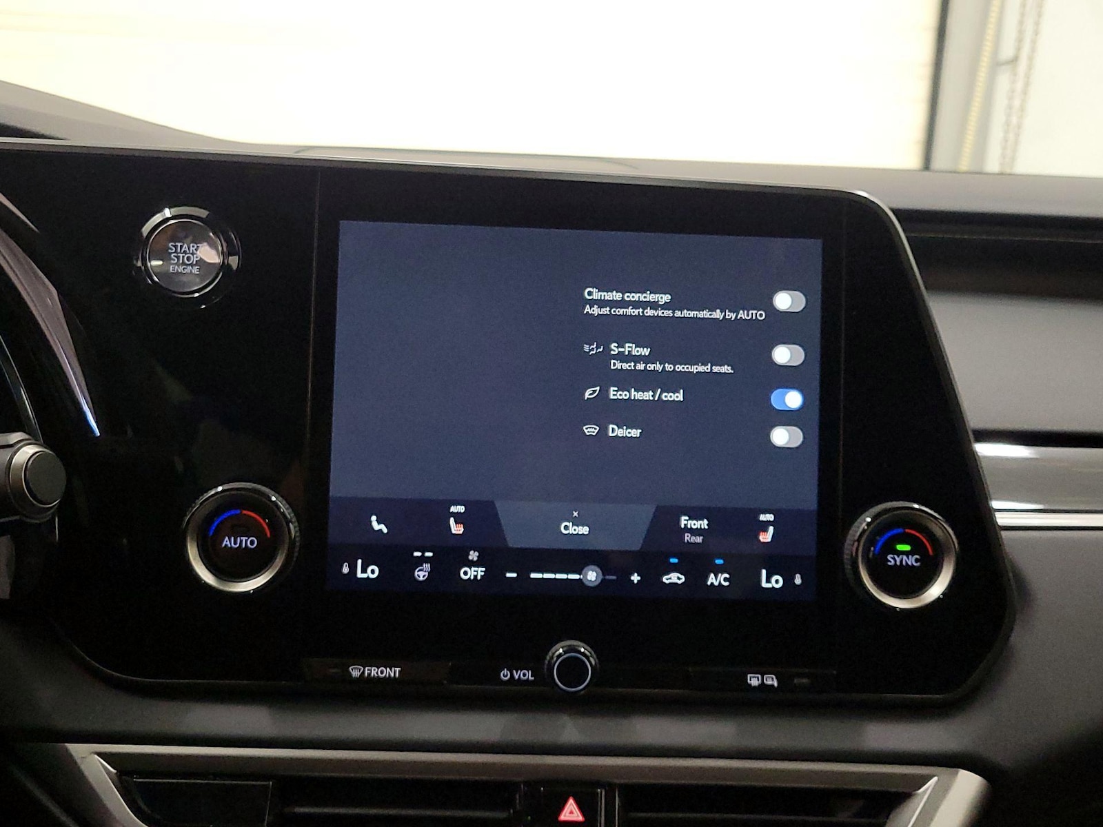 2025 Lexus RX 350 - Photo 17